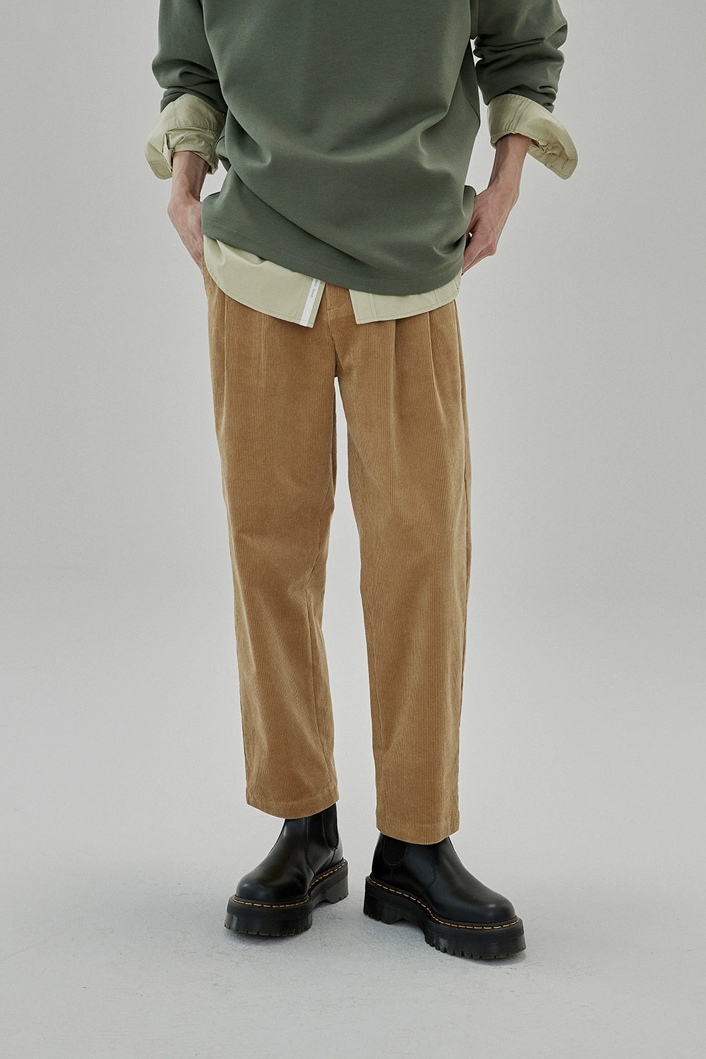 Wide Waist Tab Double-Pleated Relaxed Cropped Pants