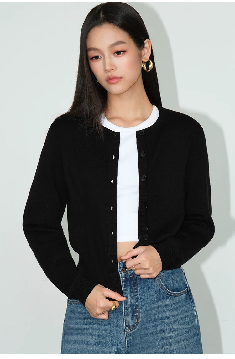 Classic Crew Neck Knit Cardigan