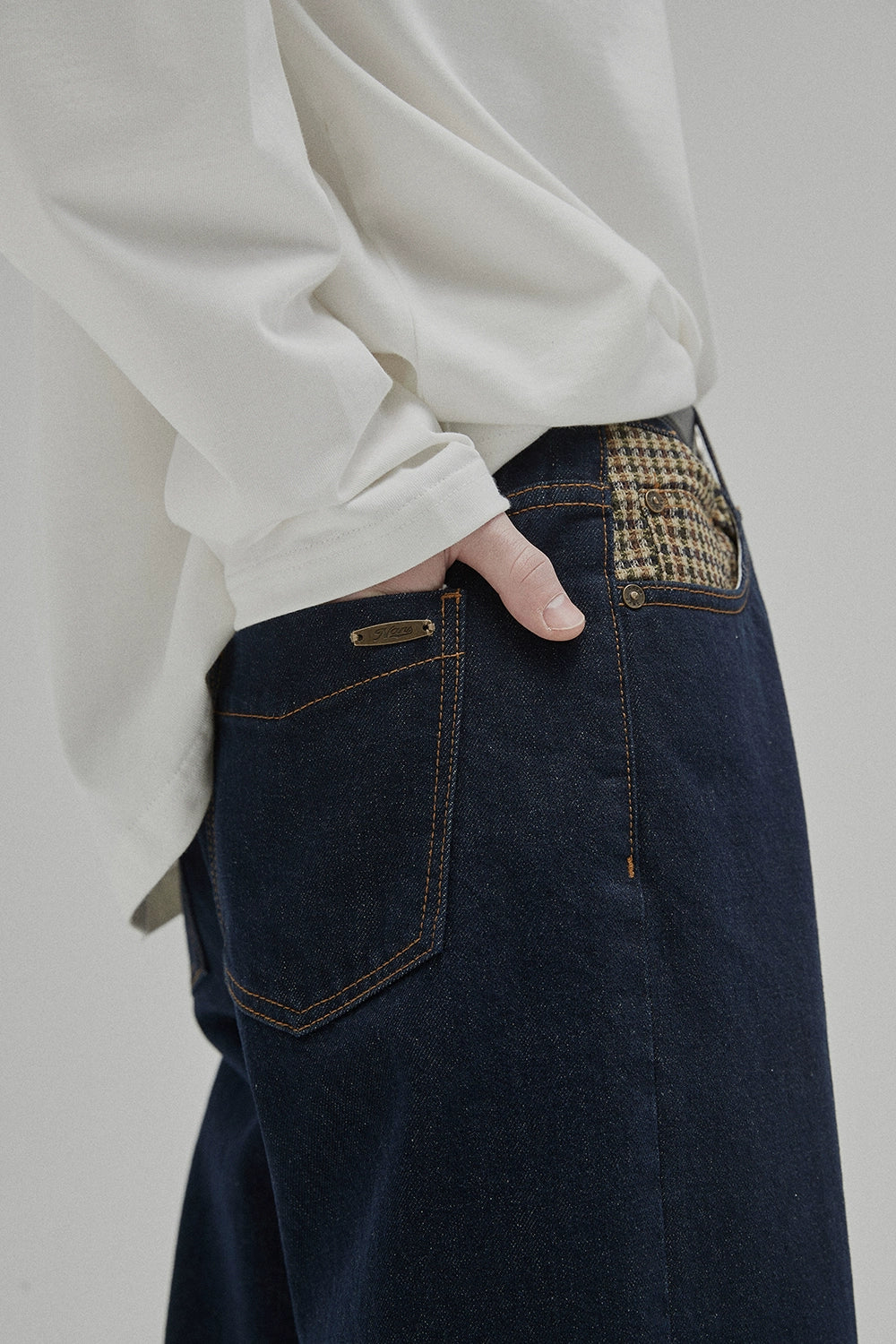 Vintage Straight Leg Denim Jeans