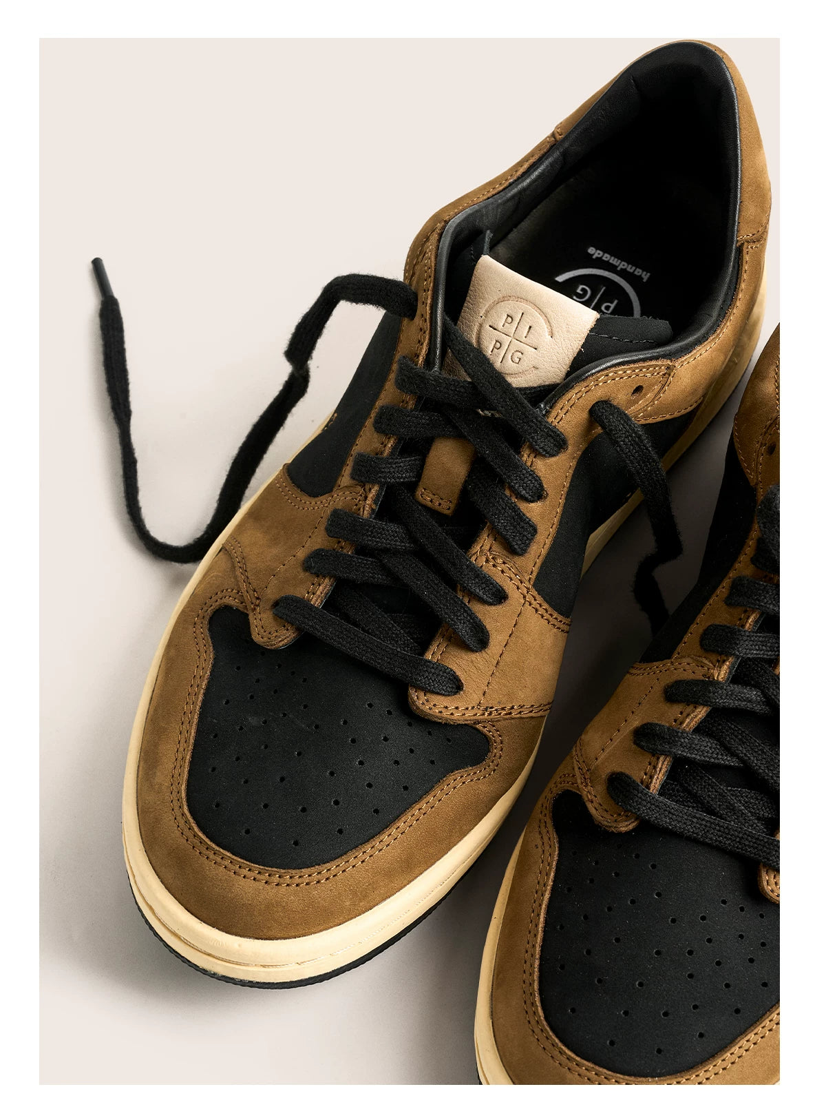Vintage Court Cowhide Leather Sneakers