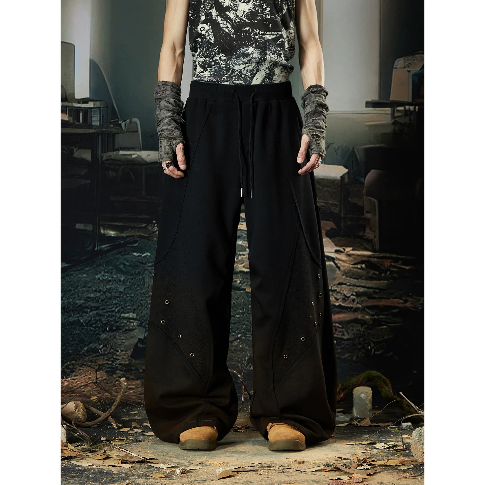 Ruinforge Grommet Hooded Vest