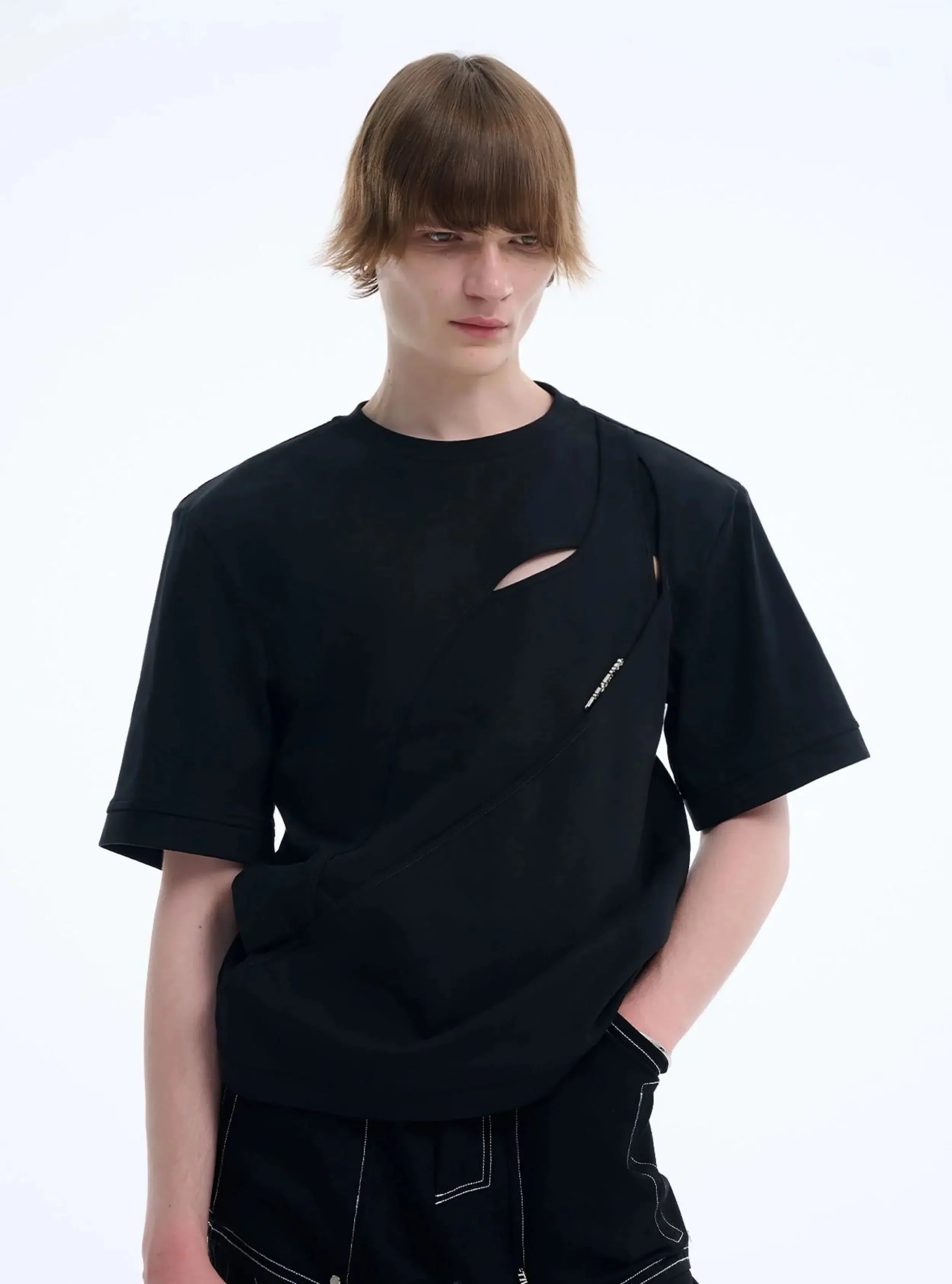 Abstract Line Cut Tee - chiclara