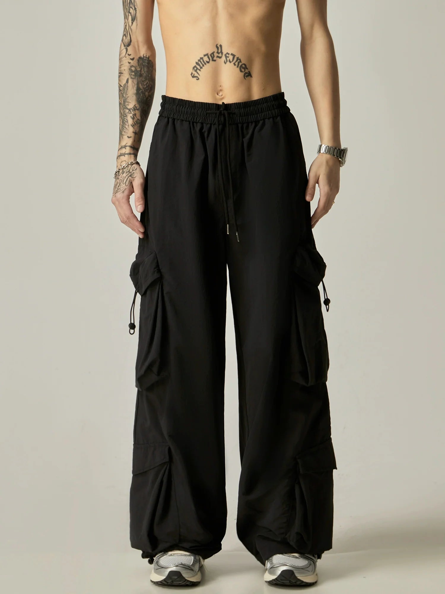 Wide-Leg Black Cargo Pants