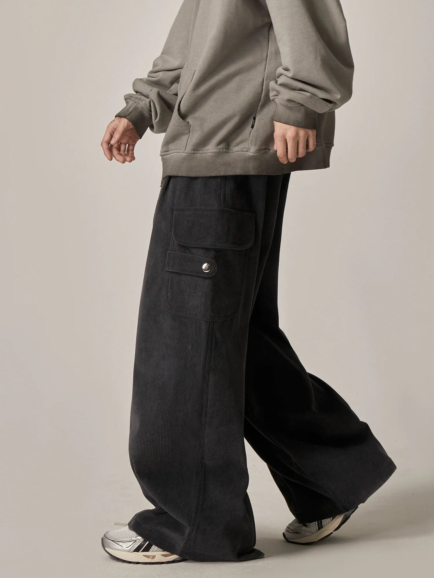 Onyx Flow Wide-Leg Cargo Lounge Pants