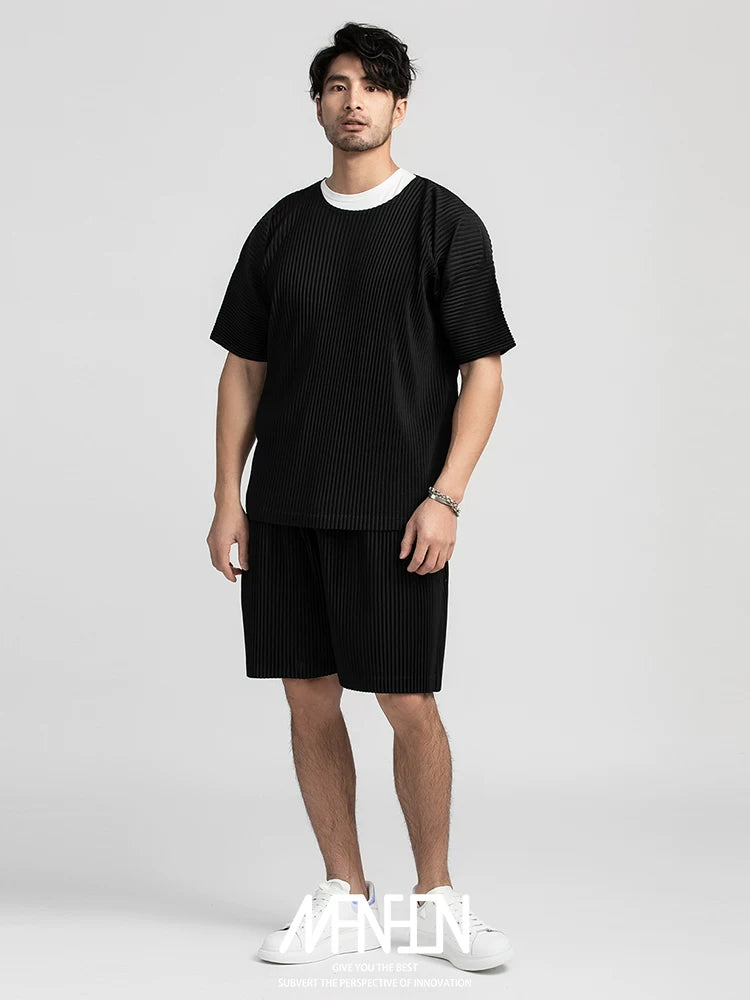 Glacier Wave Pleated Tech Shorts