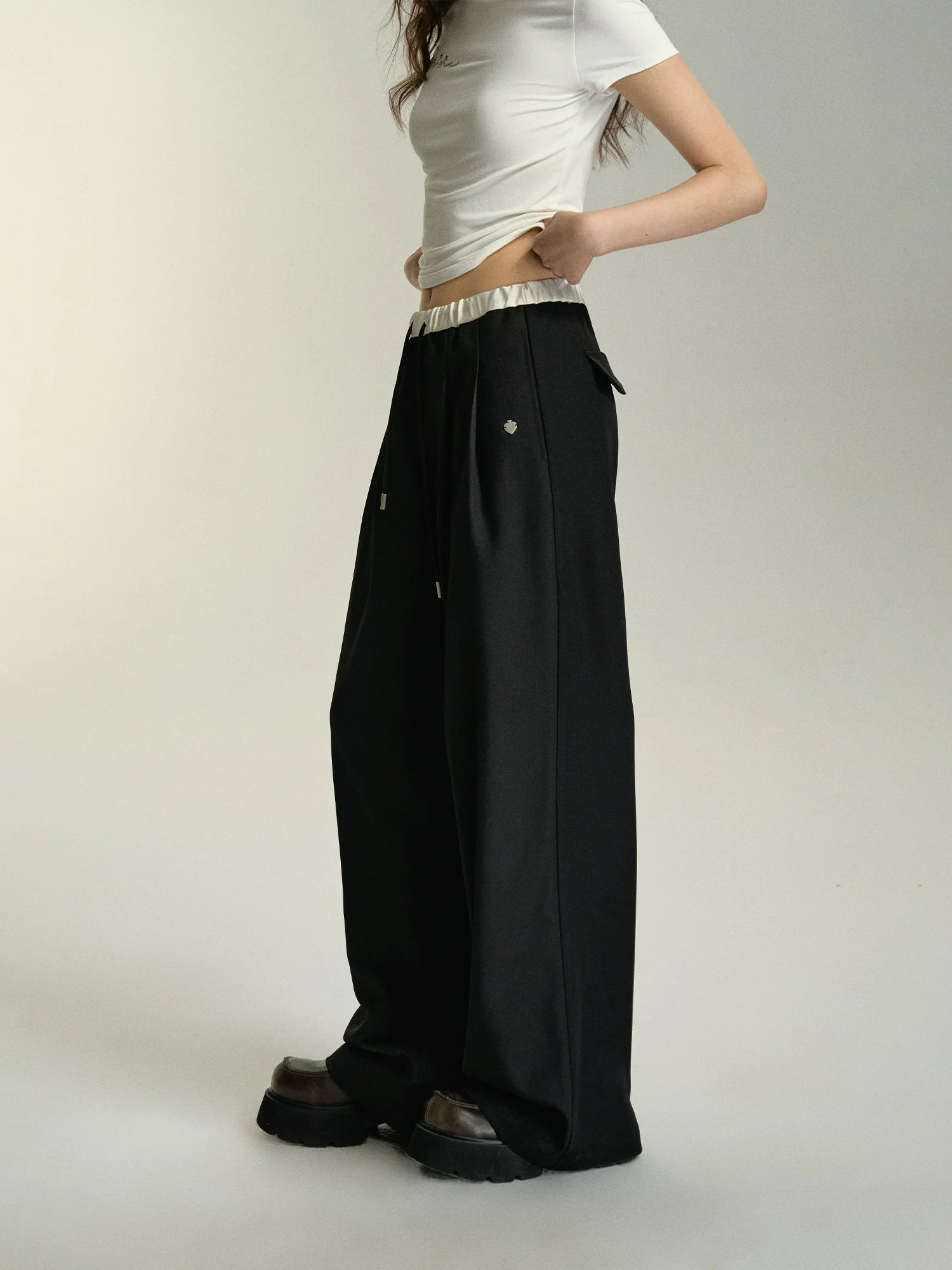 Relaxed Fit Drawstring Waist Wide Leg Pants - chiclara