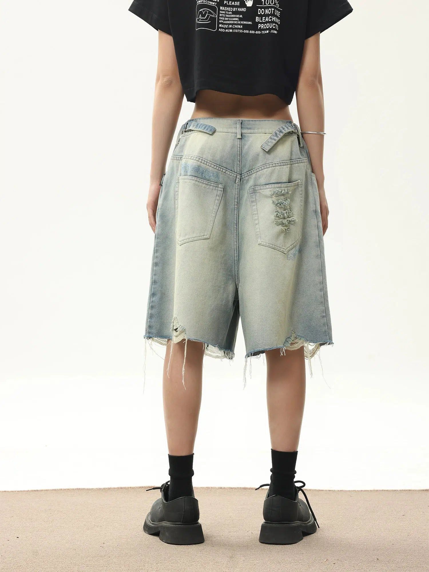 Denim Shorts with Distressed Knees - chiclara