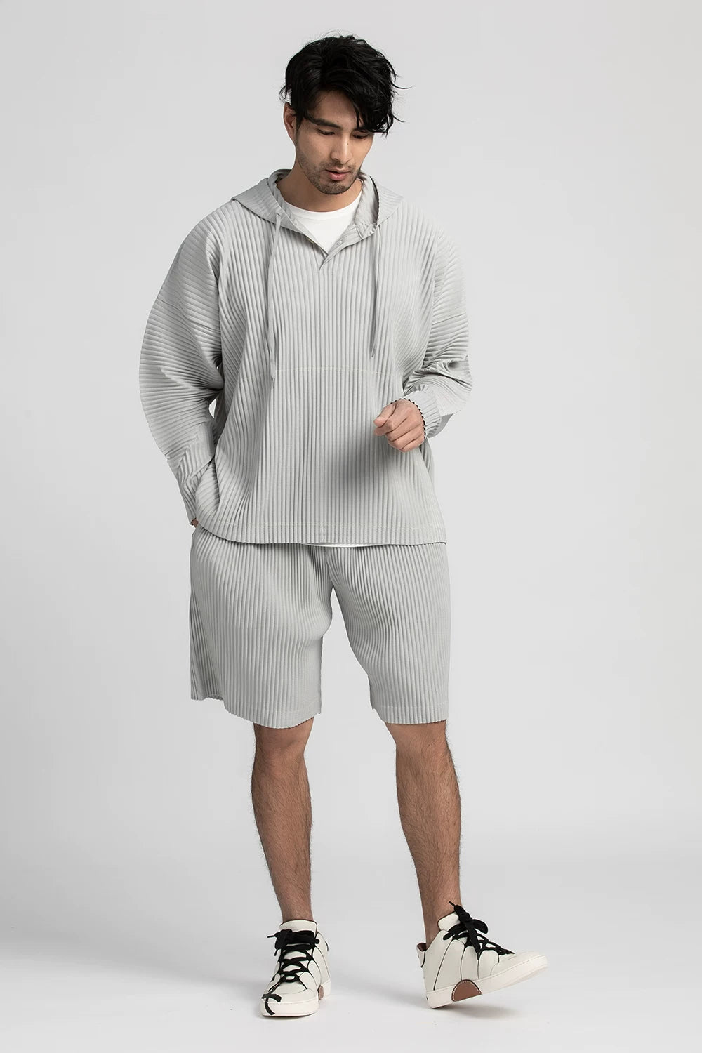 Glacier Wave Pleated Tech Shorts