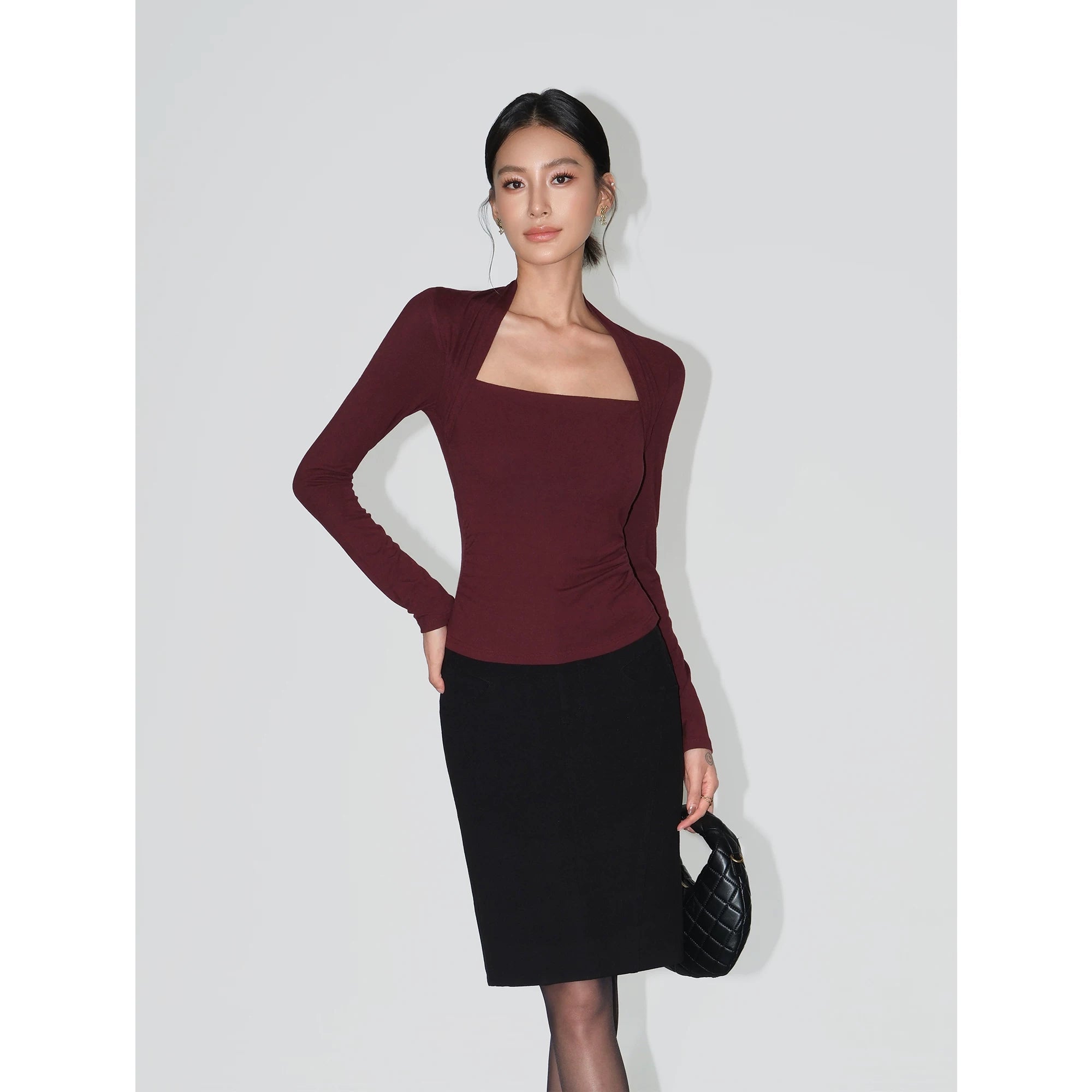 Frame-Line Square Neck Long Sleeve Top
