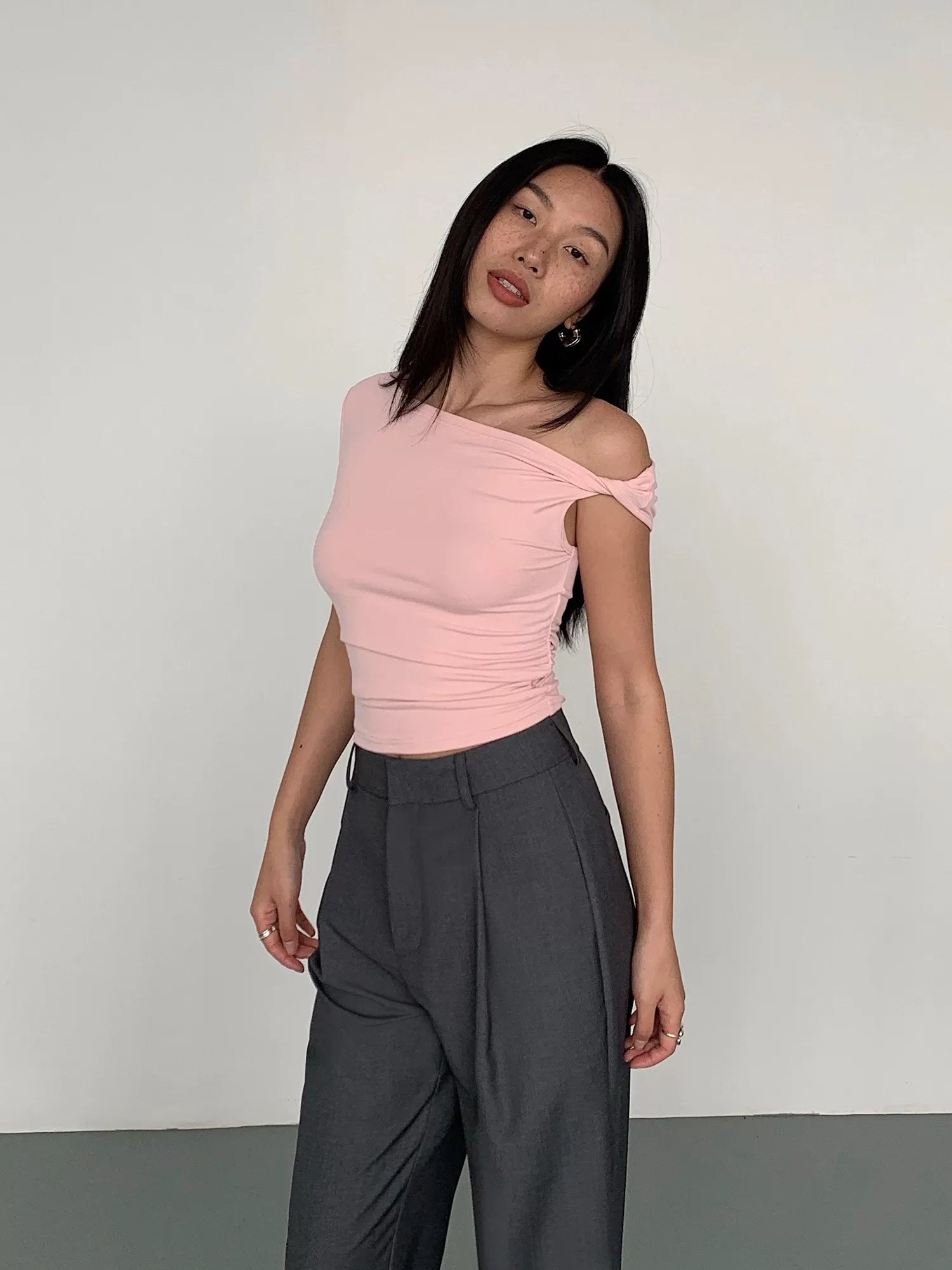 Skyline Tilt One-Shoulder Crop Tee