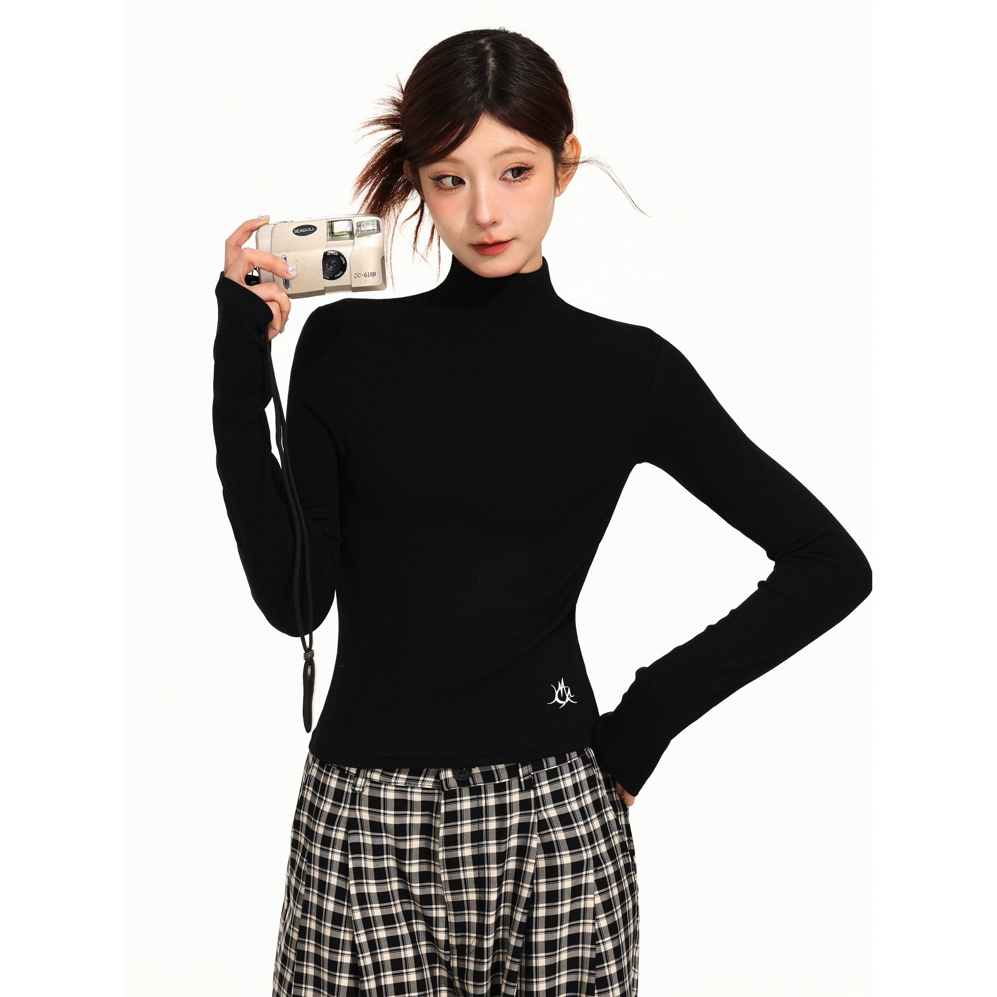 Mock Turtleneck Cropped Long Sleeve Knit Base Layer Top