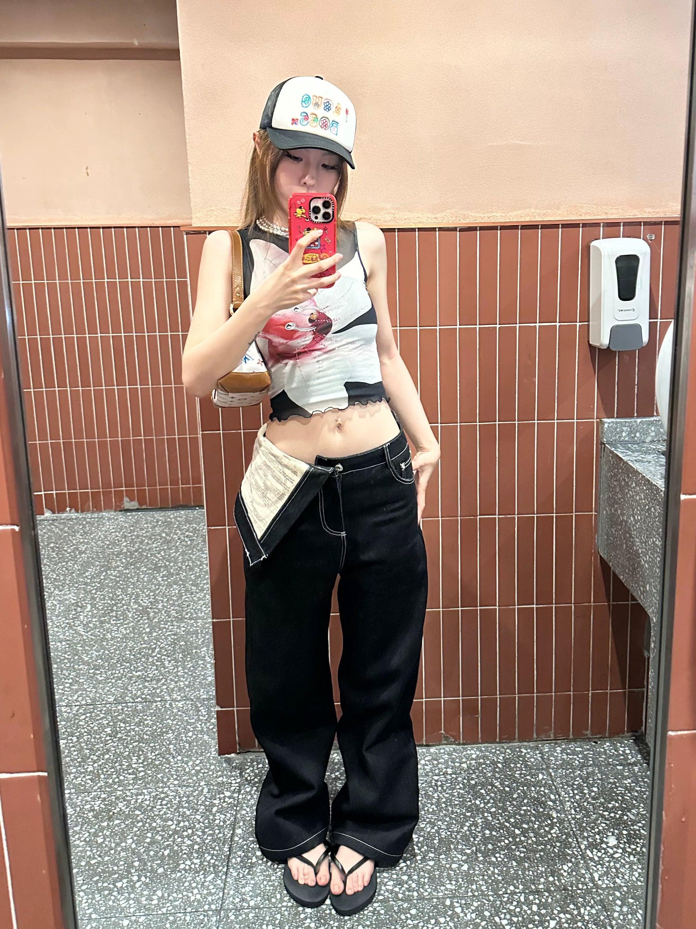 Turn‑Waist Contrast Pocket Straight Jeans