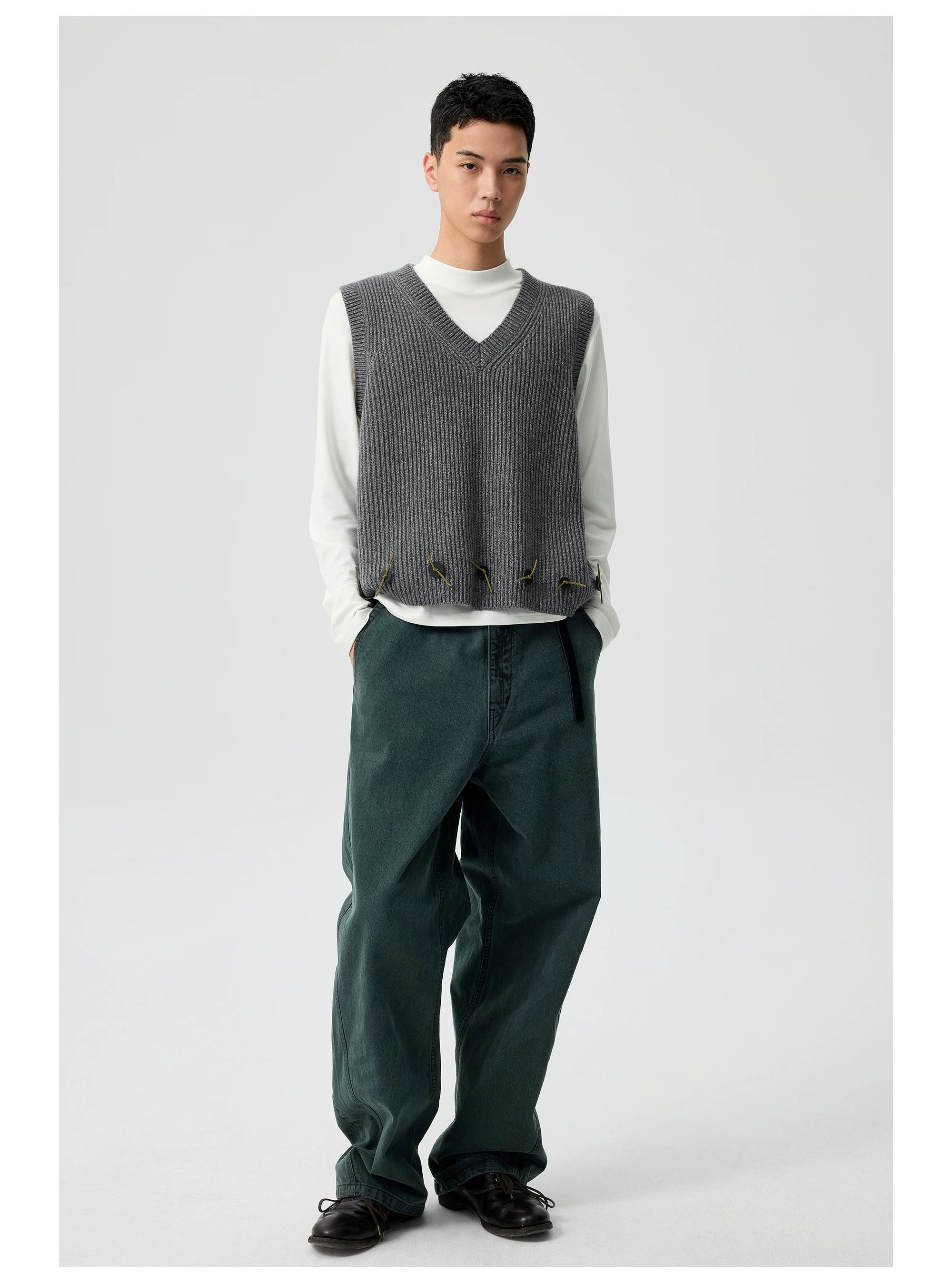 Embroidered Ribbed Button Knit Vest