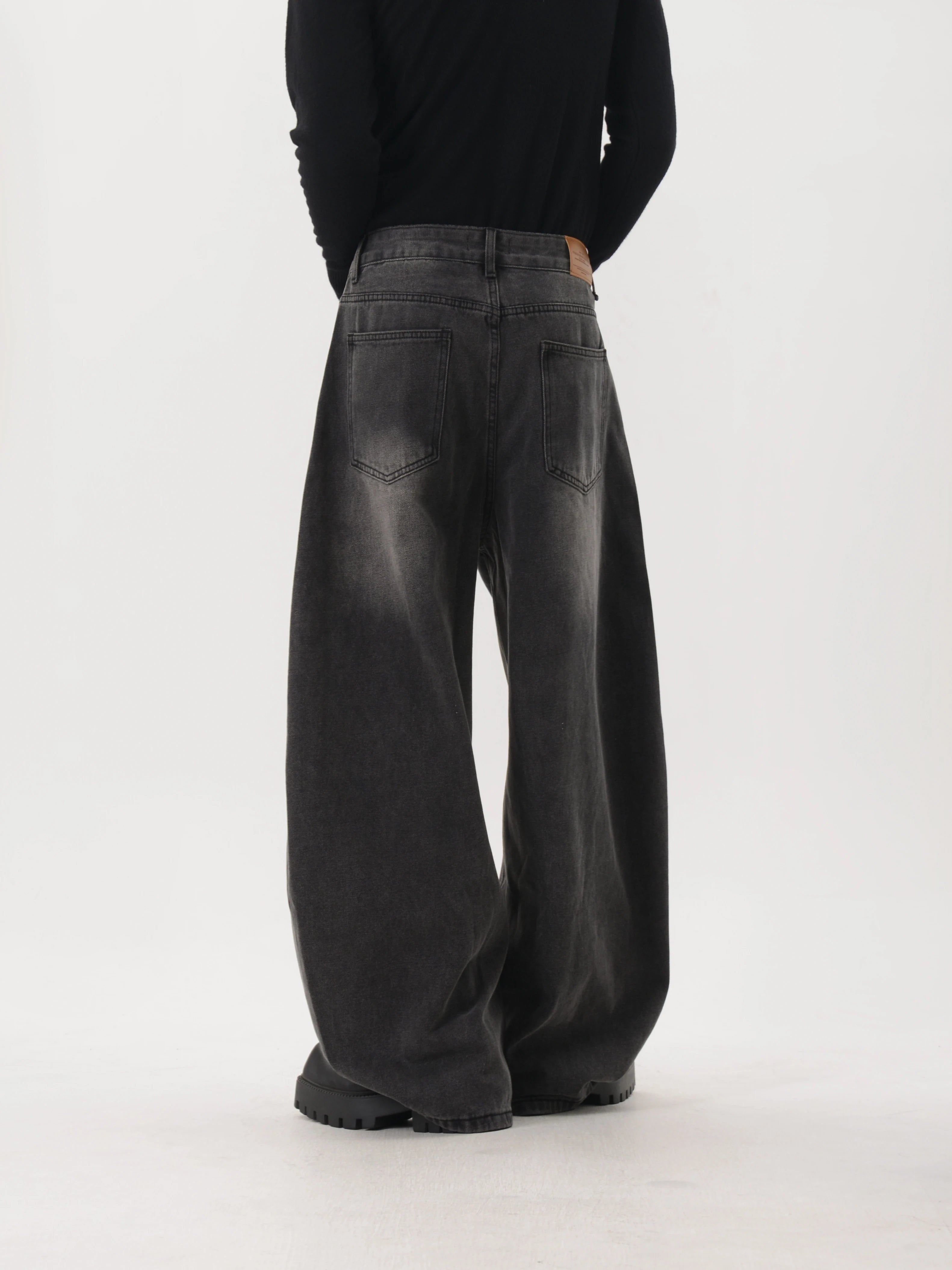Tidal Arc Paneled Wide Jeans