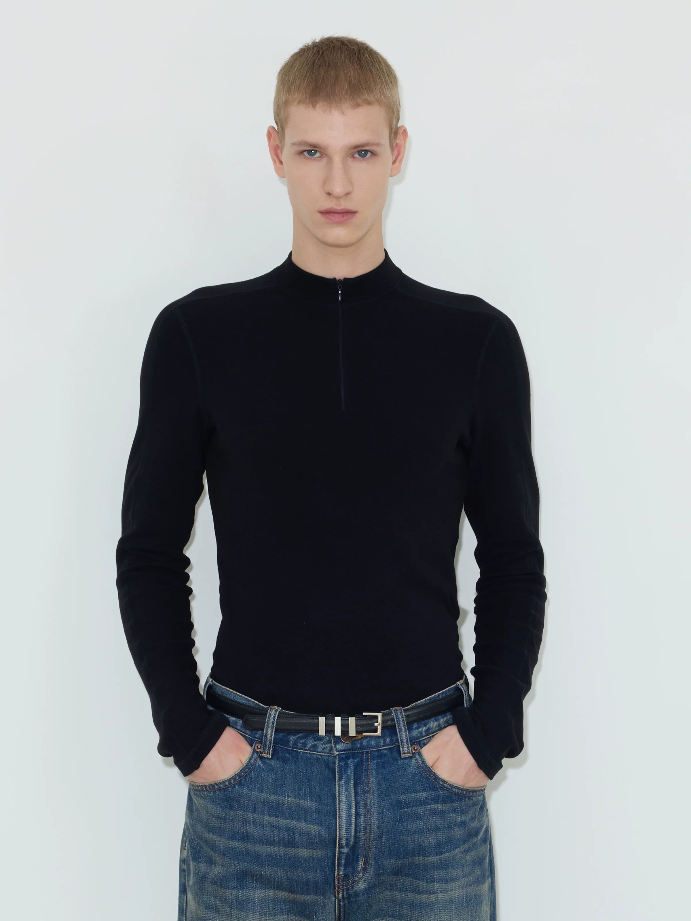 Noir Axis Mockneck Top