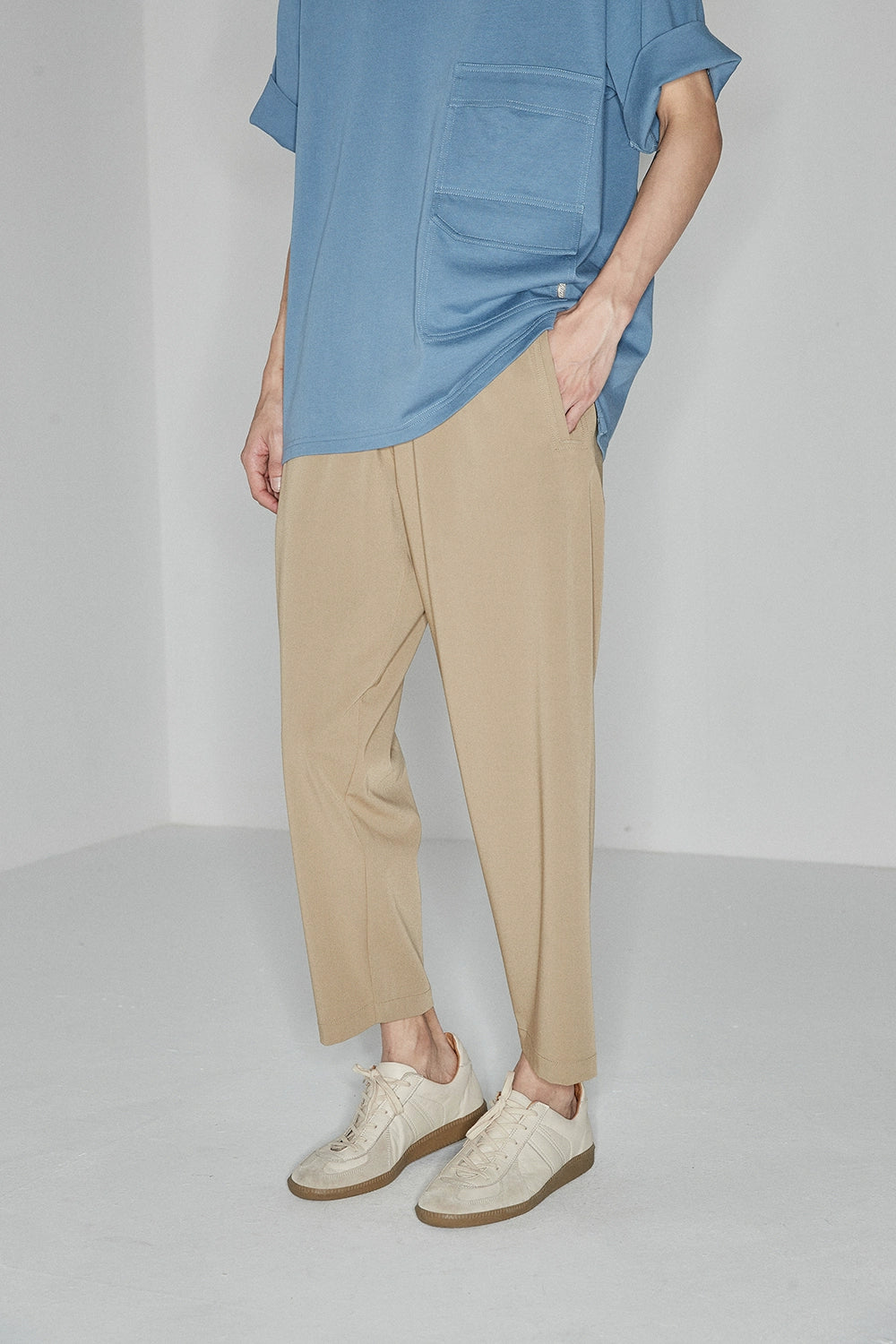 Side Seam-Free Elastic Waist Cropped Pants