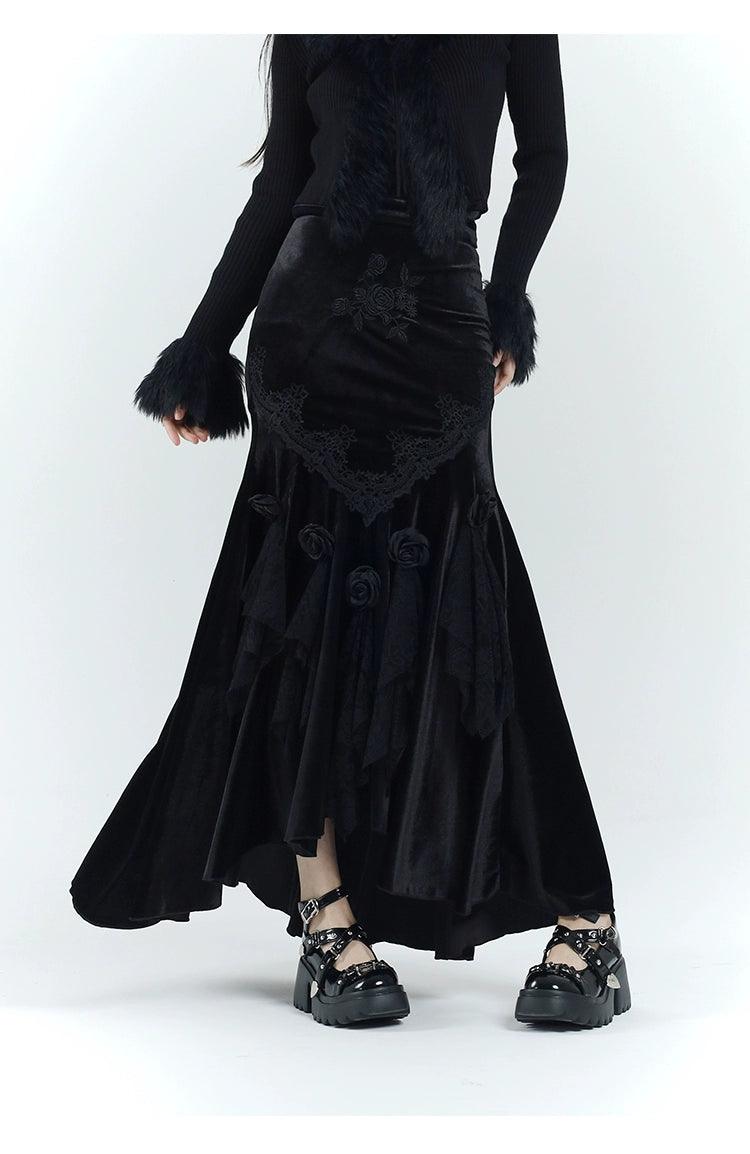 Ladyghost Gothic Velvet Maxi Dress - Women'S Black High-Low Gown With Fur Cuffs And V-Neck