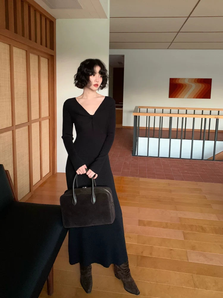 V-Neck Long Sleeve Knit Bottoming Dress