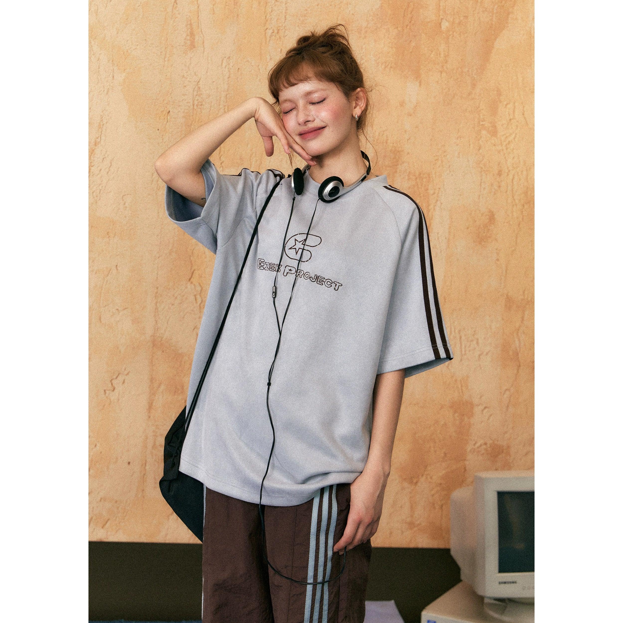 Ezek Free Project Sporty Two-Piece Set - Unisex Graphic T-Shirt And Wide-Leg Track Pants