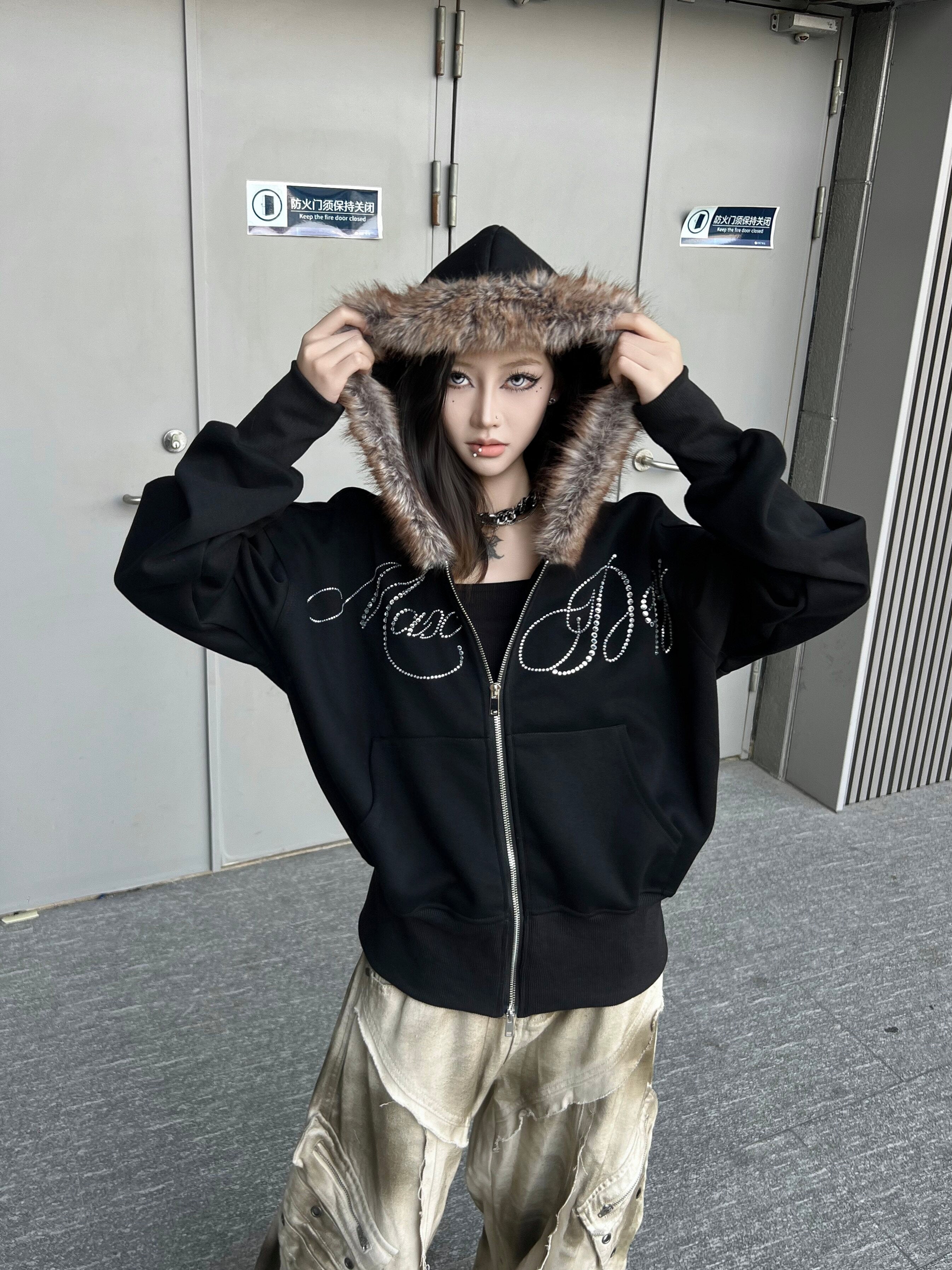 Faux-Fur Hooded Rhinestone Letter | Men's Zip-Up Hoodie