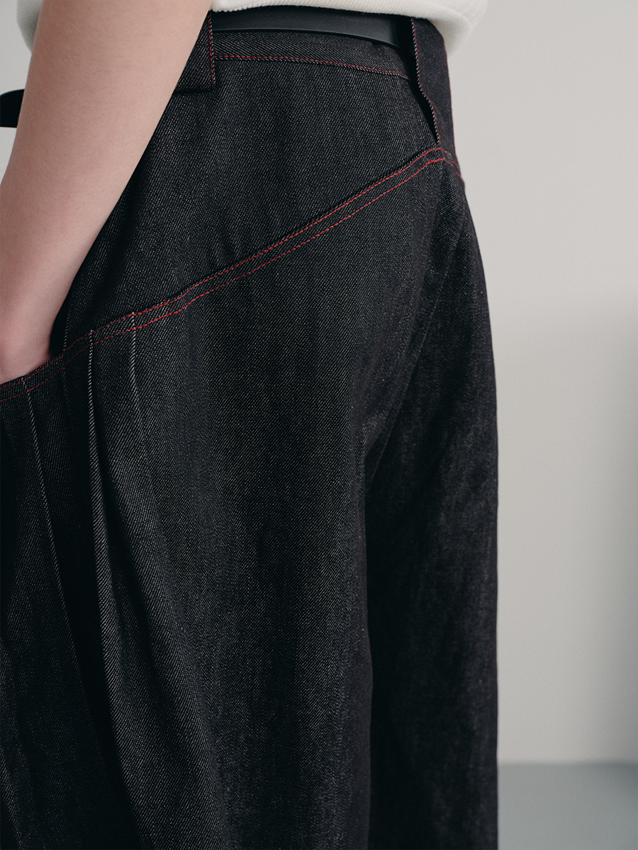 Wide-Leg Cropped Denim Trousers with Contrast Stitching