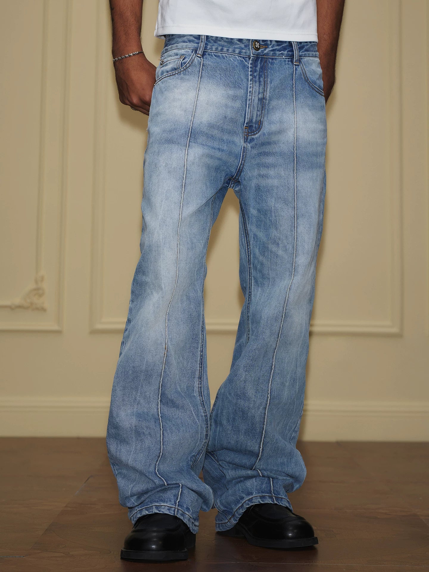 Contrast Patch Pocket Wide Leg Jeans