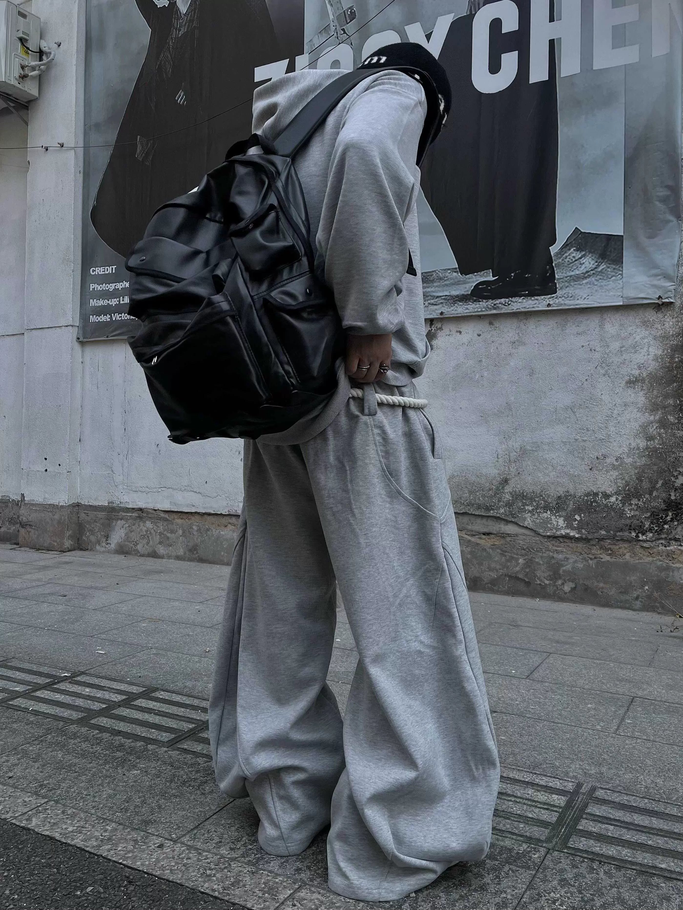 Gray Wide-Leg Sweatpants with Rope Drawstring