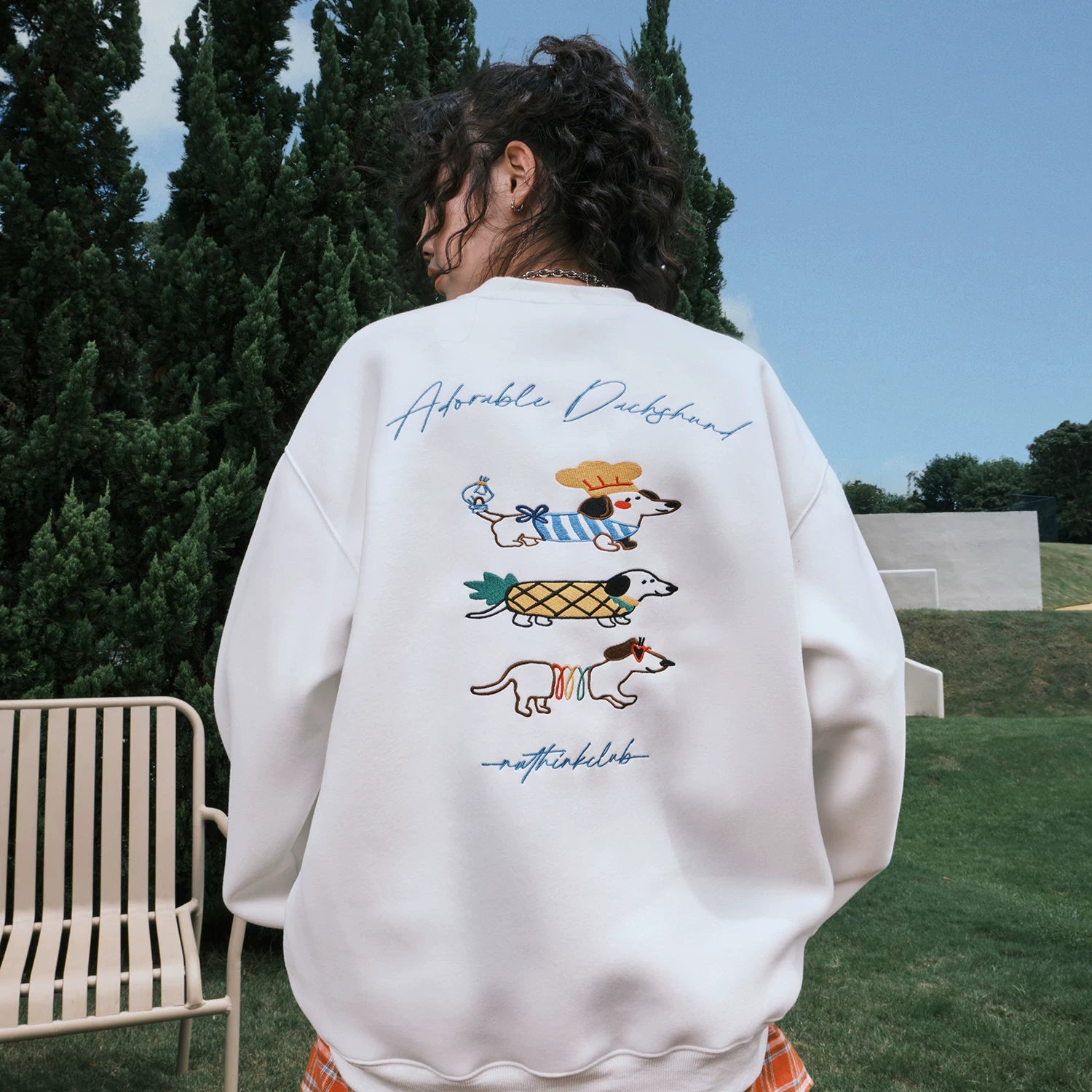 Embroidered Dachshund Graphic Oversized Sweatshirt
