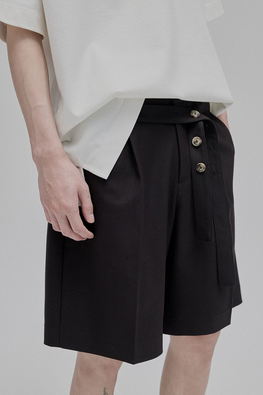 Draped Drawstring Mid-Length Shorts