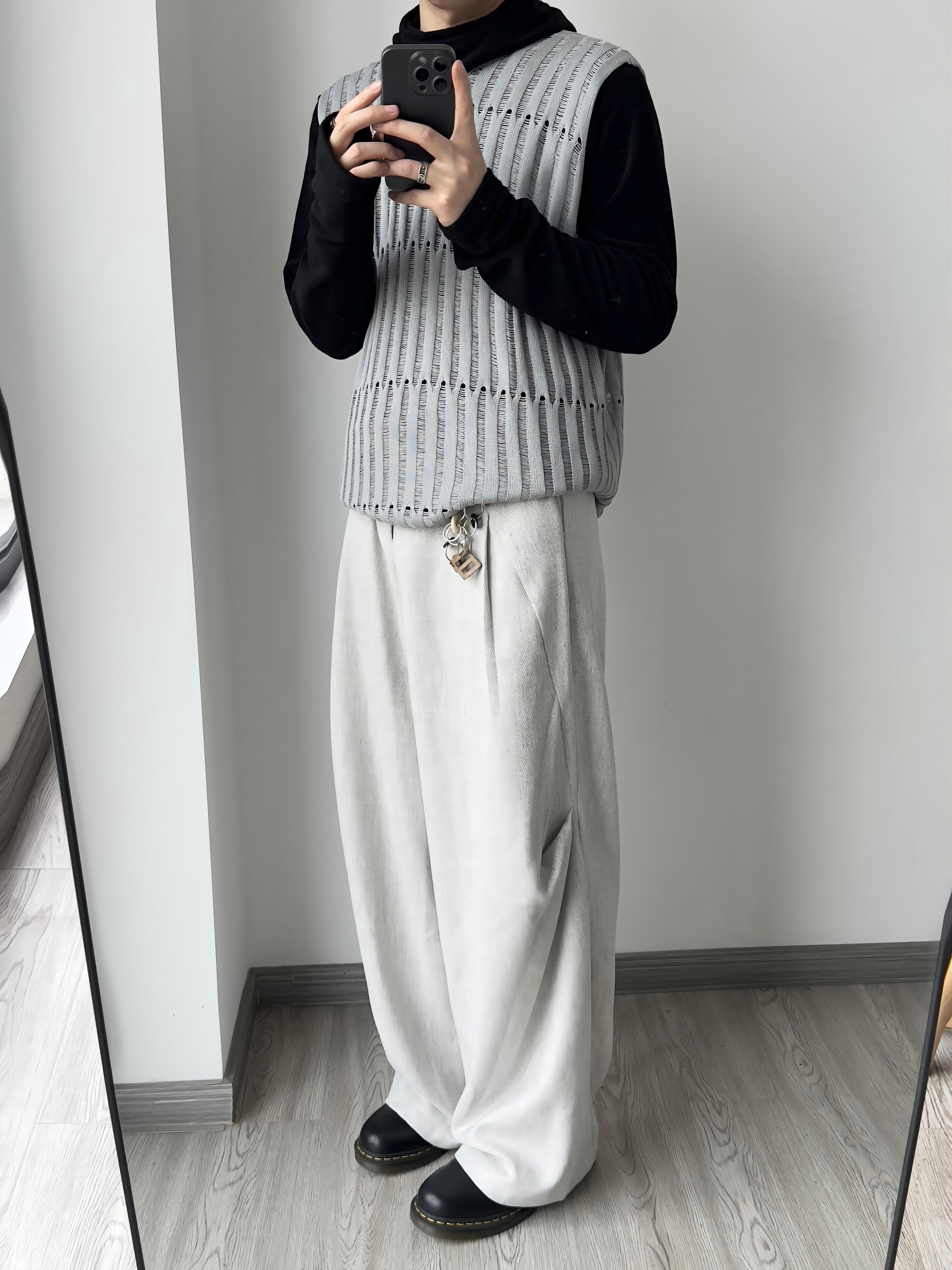 Tree-Pattern Open-Knit Vest