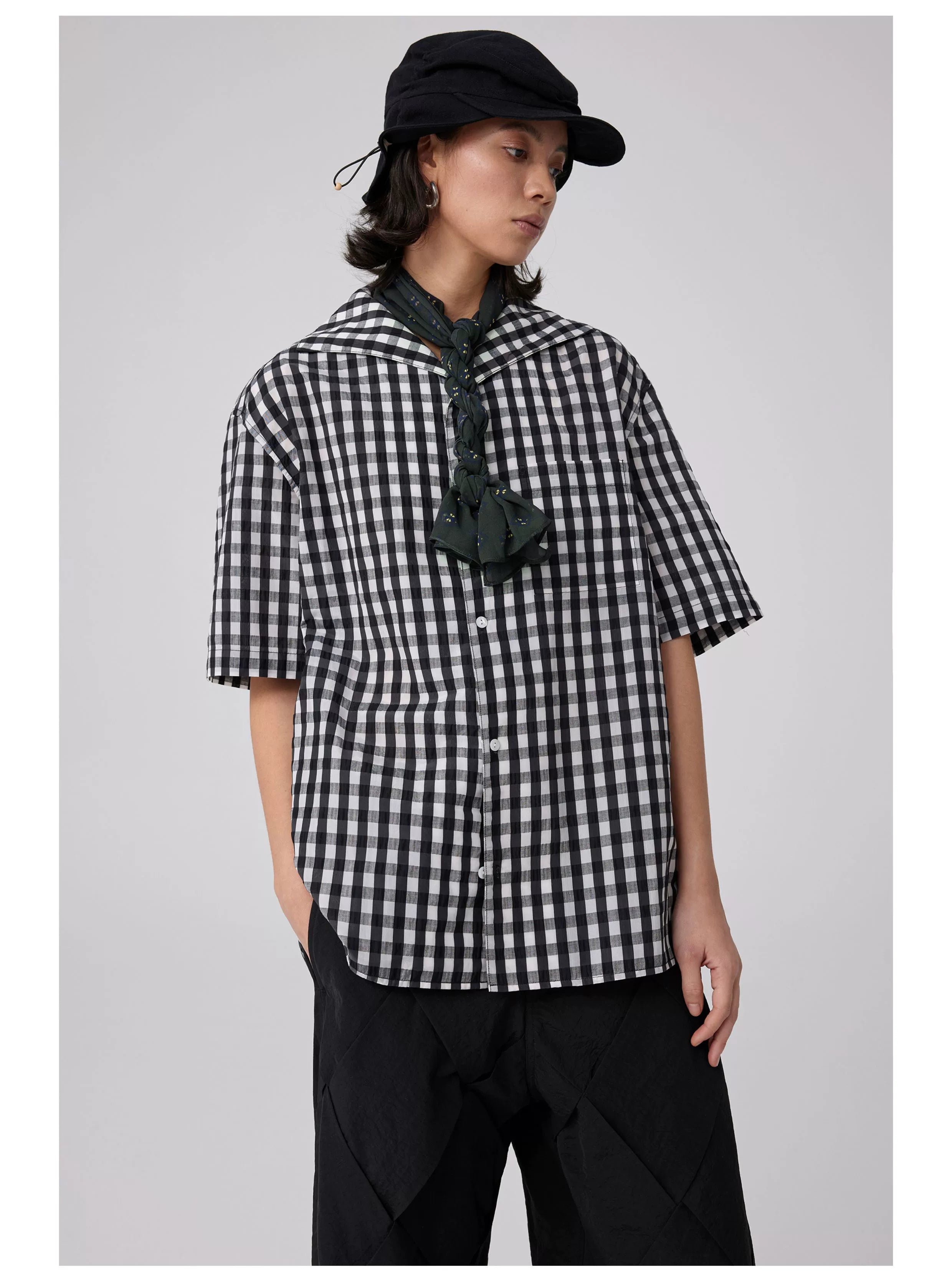 Adjustable Black Newsboy Cap