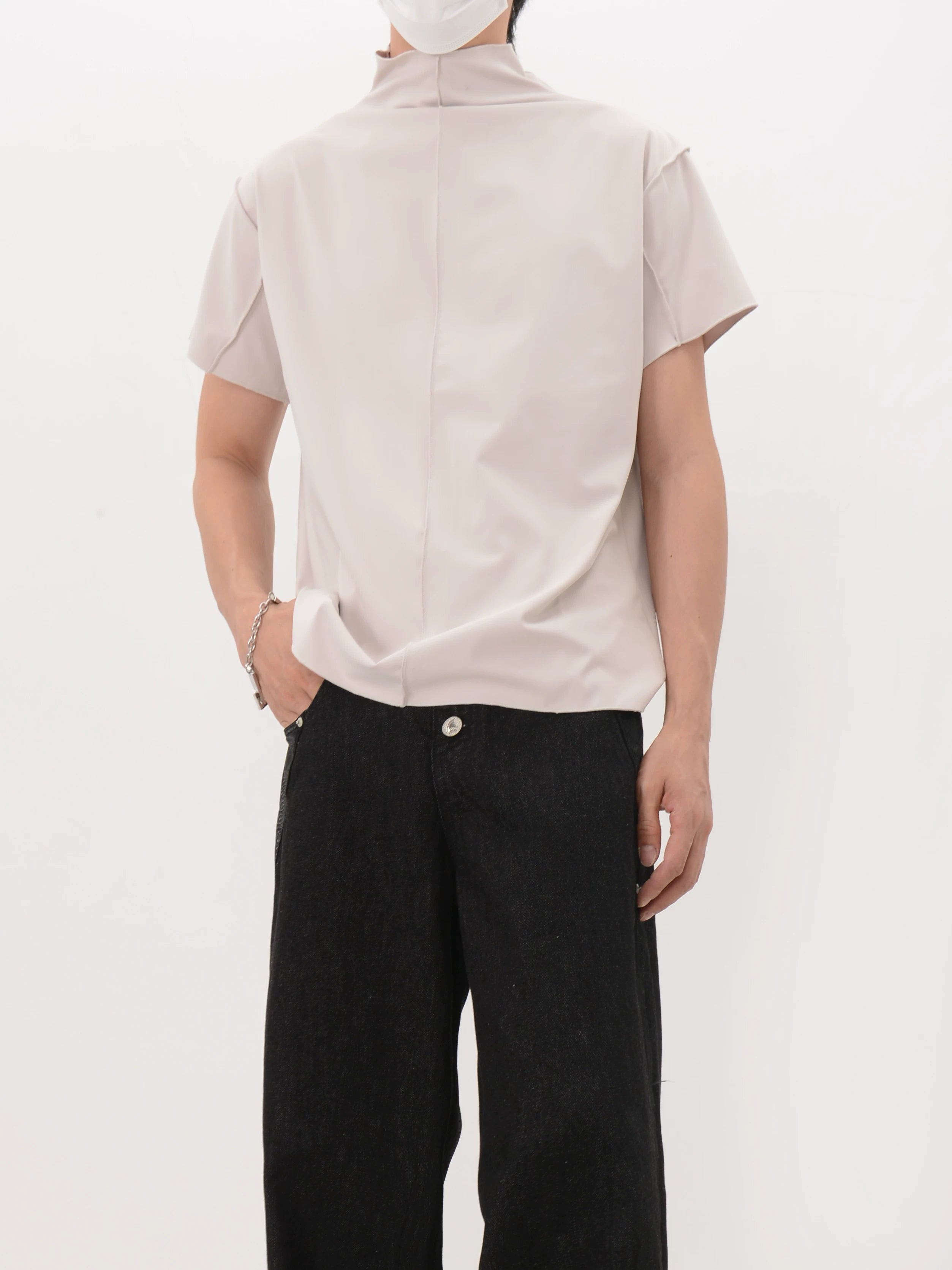 Back Seam Mock Neck Shirt