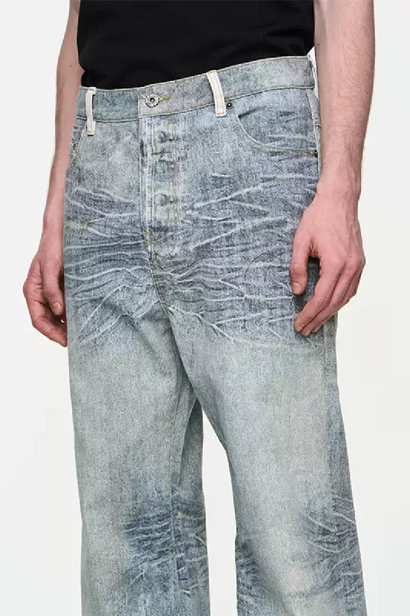 Whiskered Washed Digital Logo Jeans - chiclara