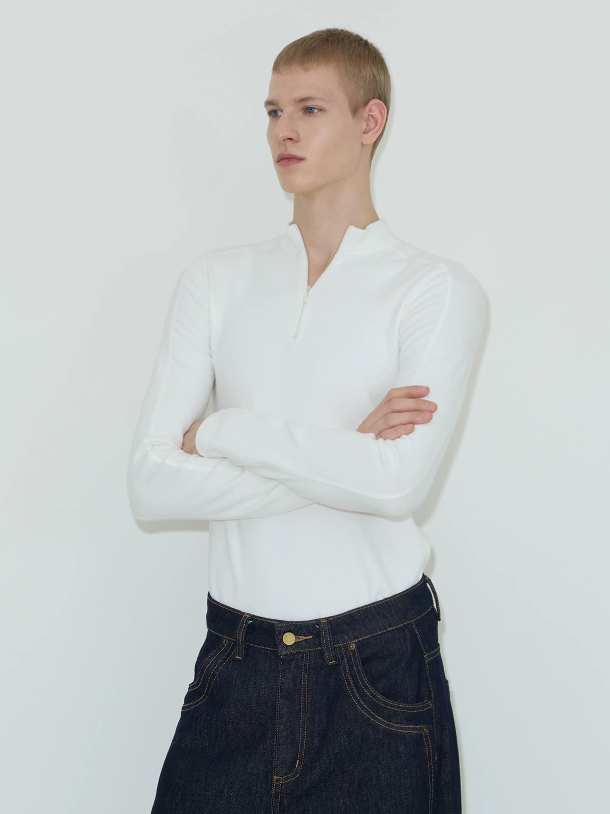Noir Axis Mockneck Top