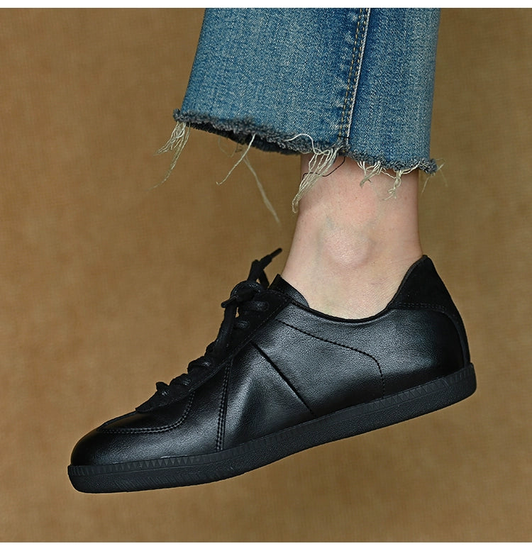 Midnight Urban Classic Sneakers