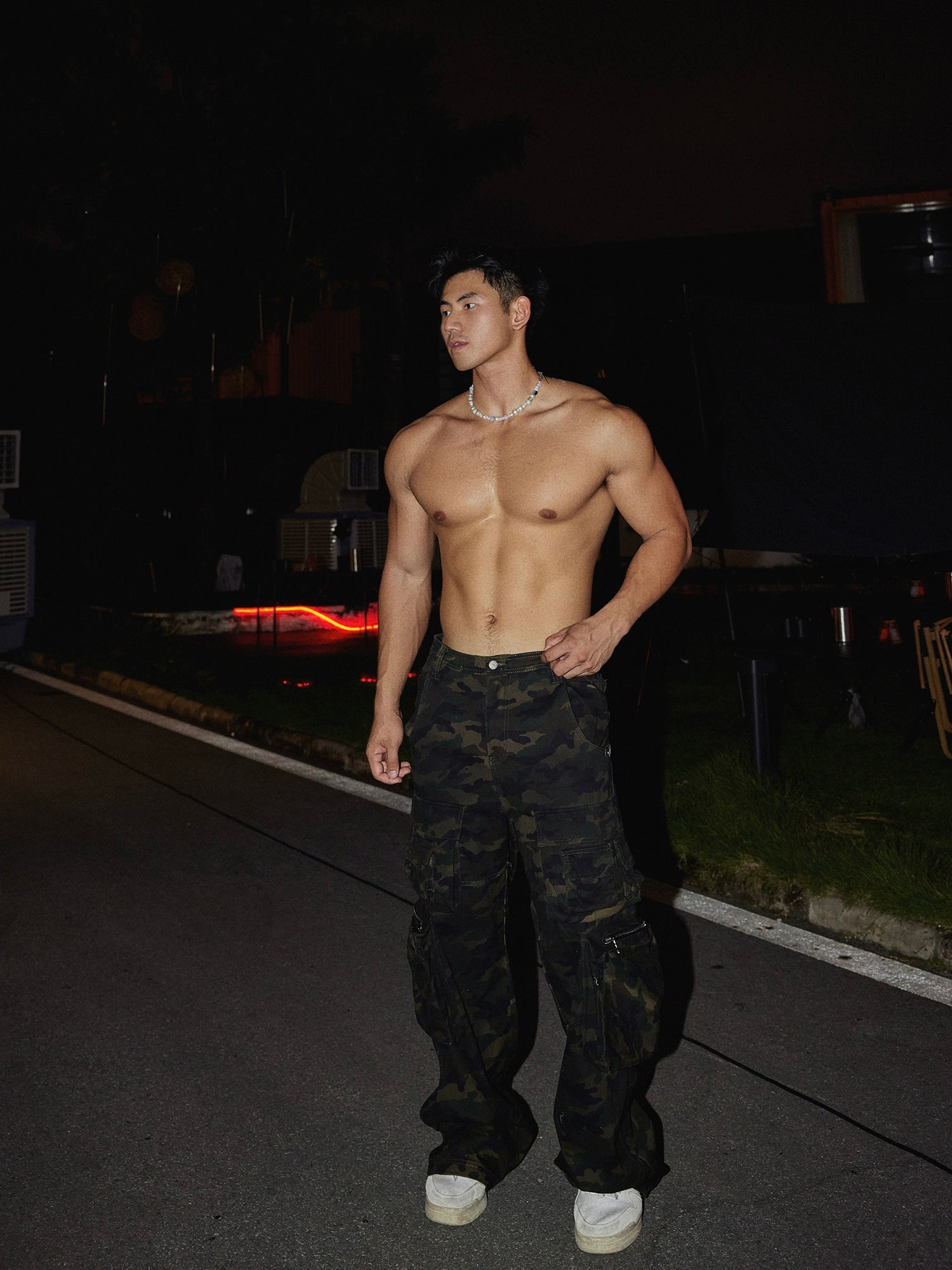 Side Zipper Pocket Camo Cargo Pants