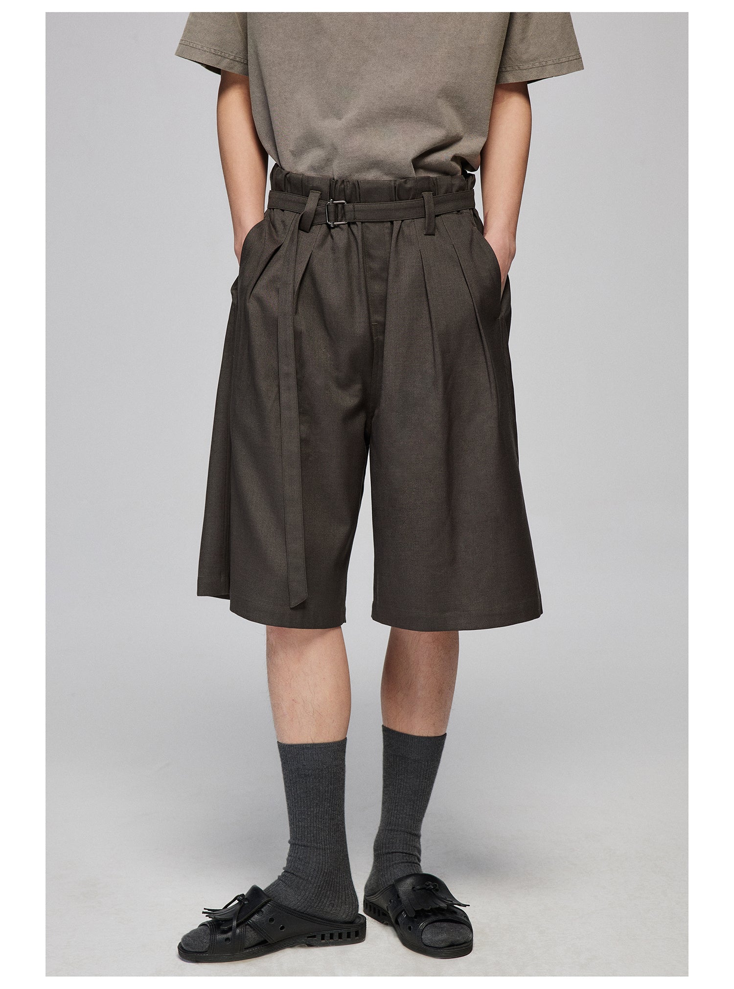 Pleated Bermuda Shorts with Belt