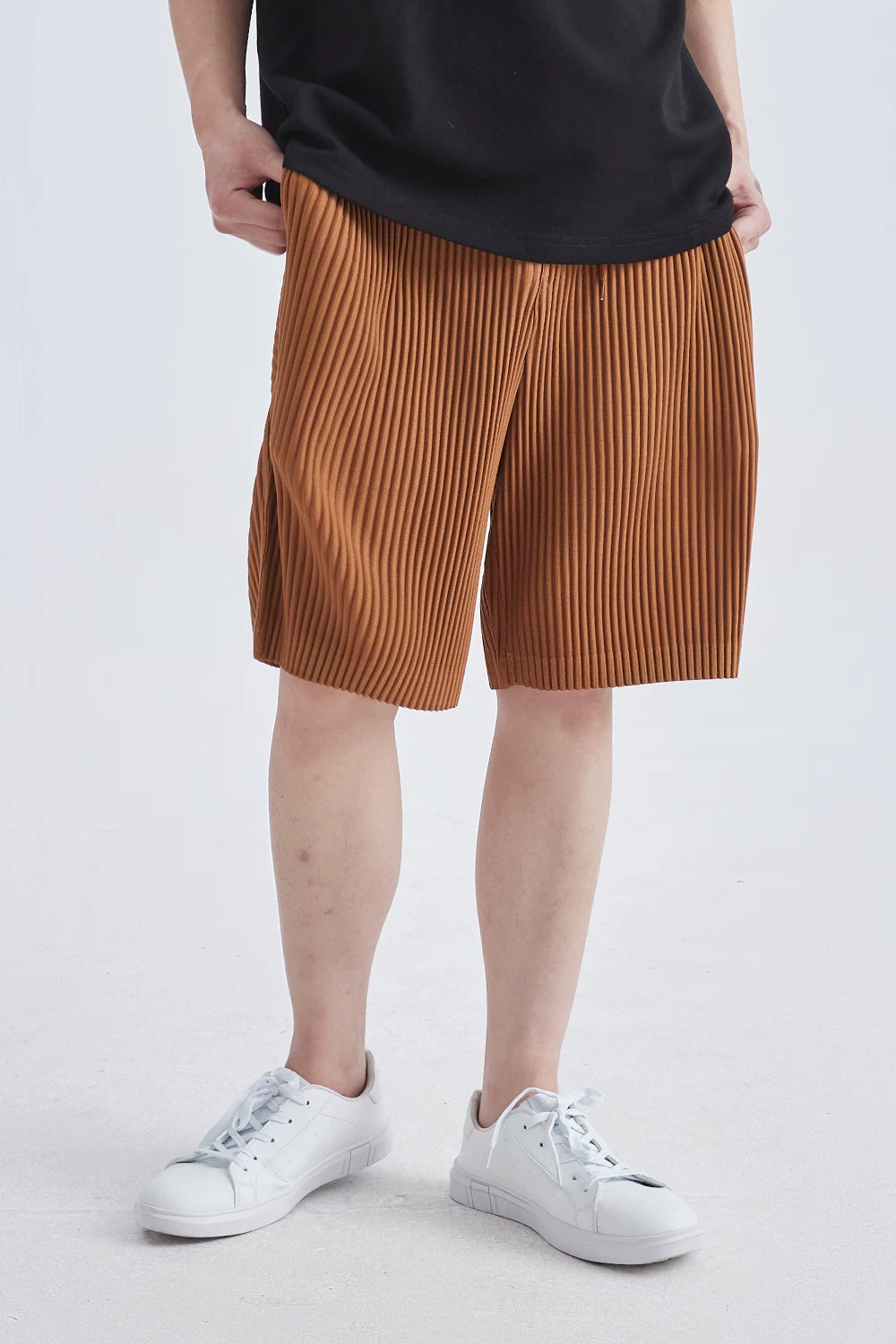 Glacier Wave Pleated Tech Shorts