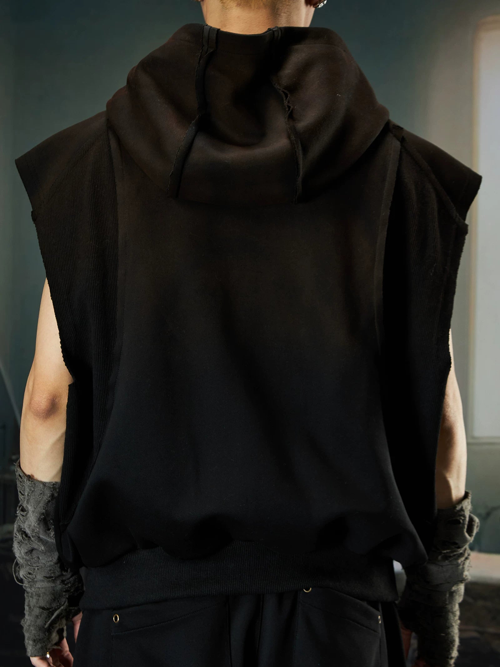 Ruinforge Grommet Hooded Vest