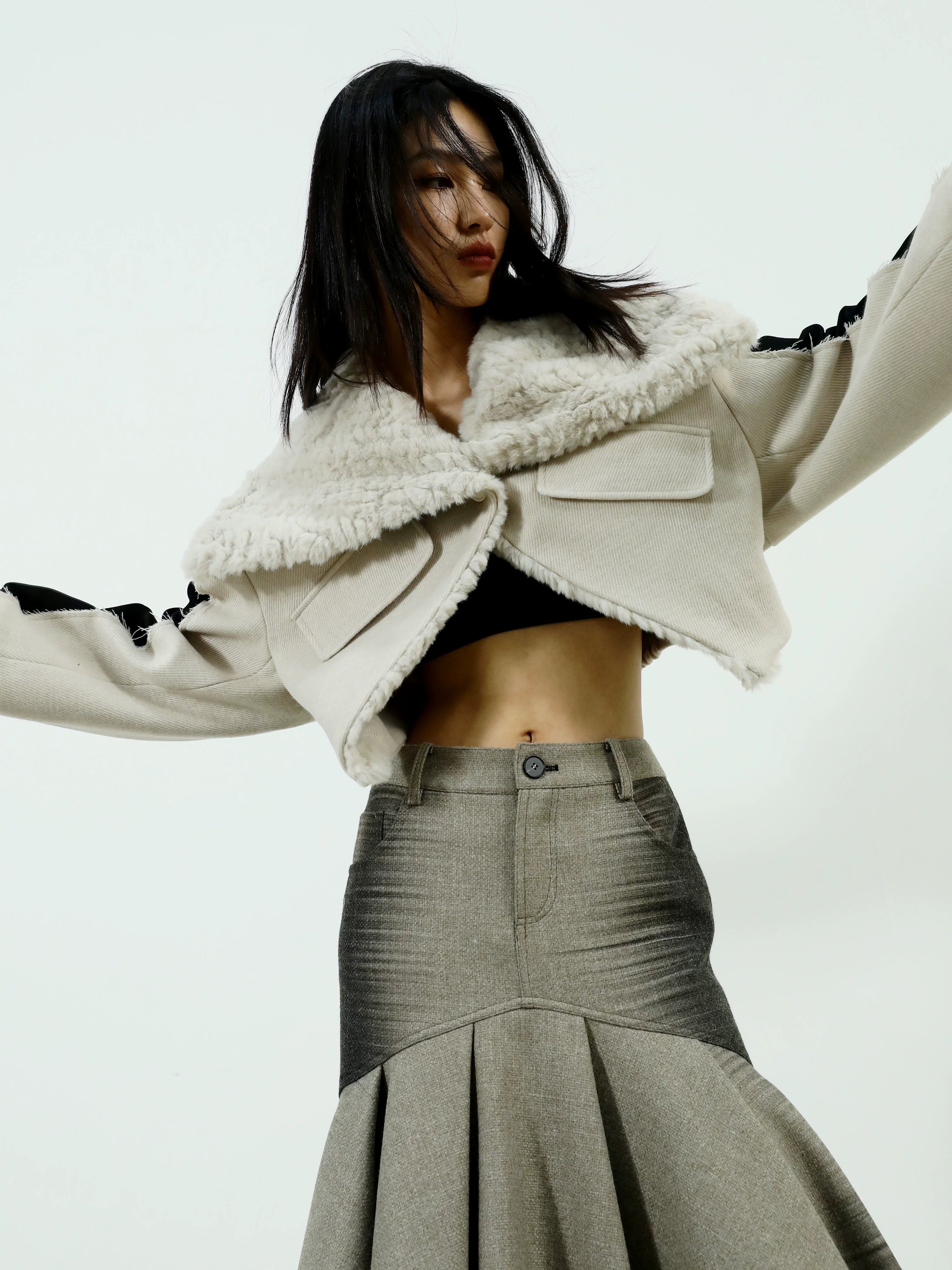 Ivoryshear Cropped Fur Collar Jacket