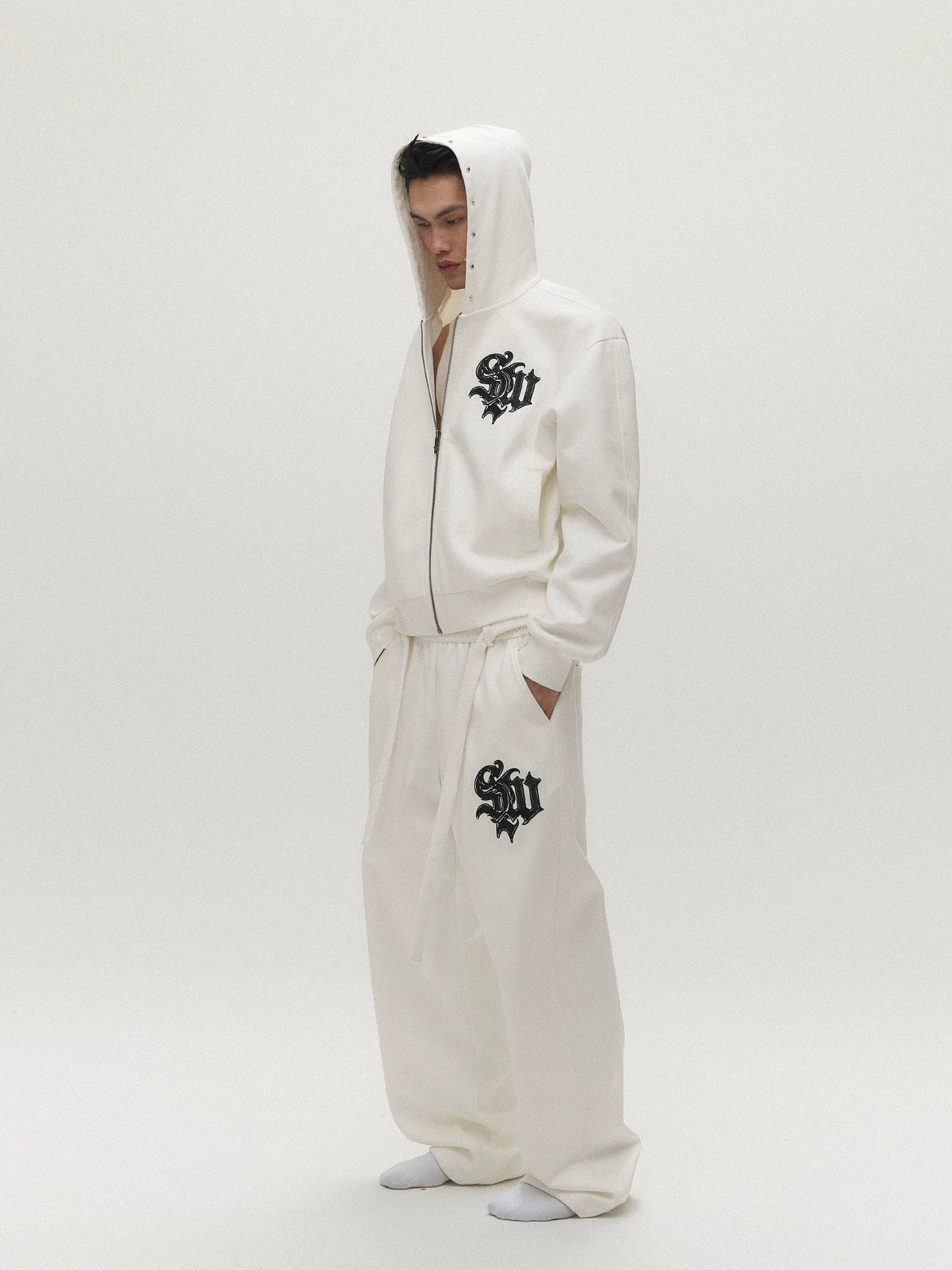 Wild Bounty 05 Graphic Zip Hoodie