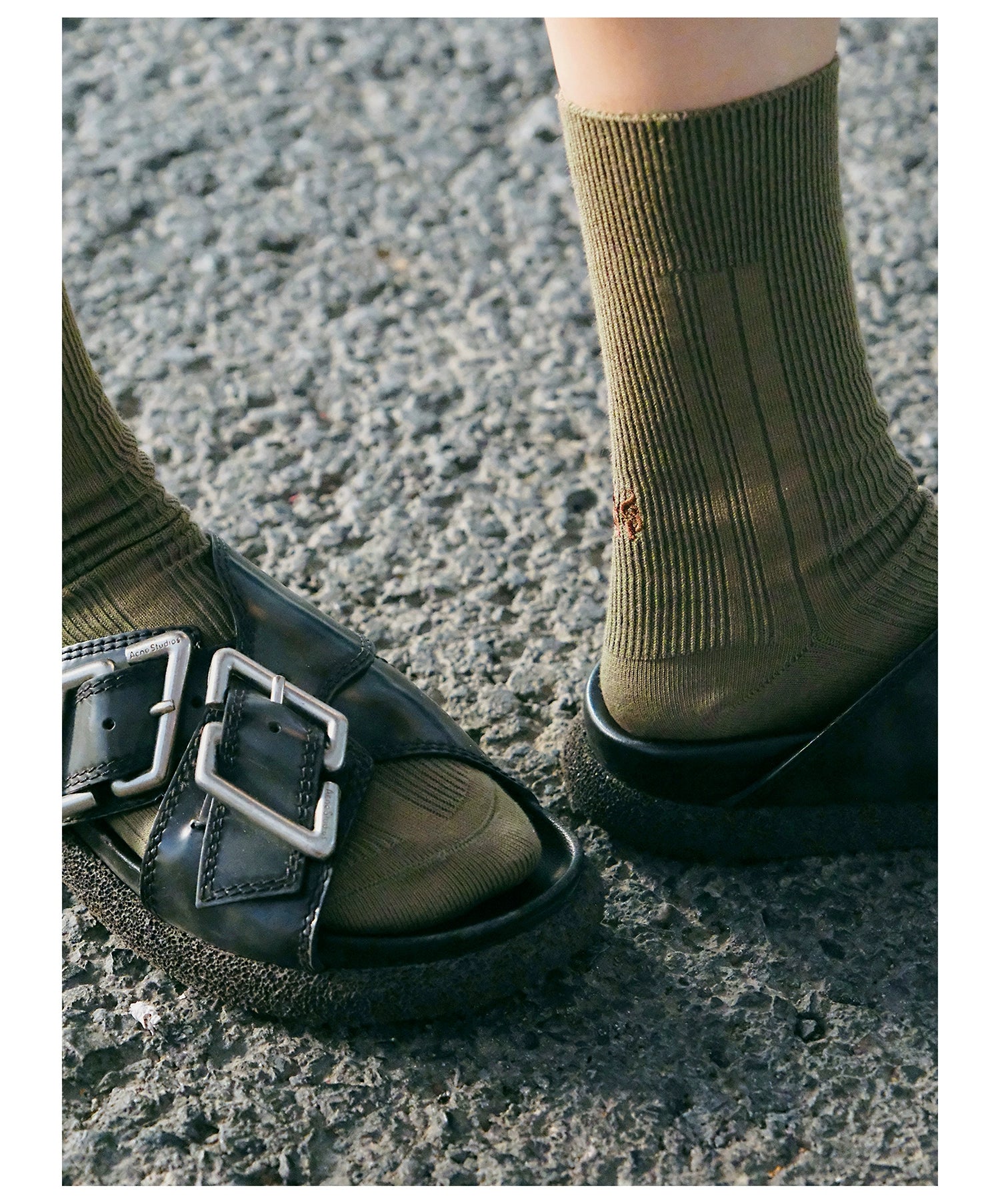 Ribbed Structured Crew Socks