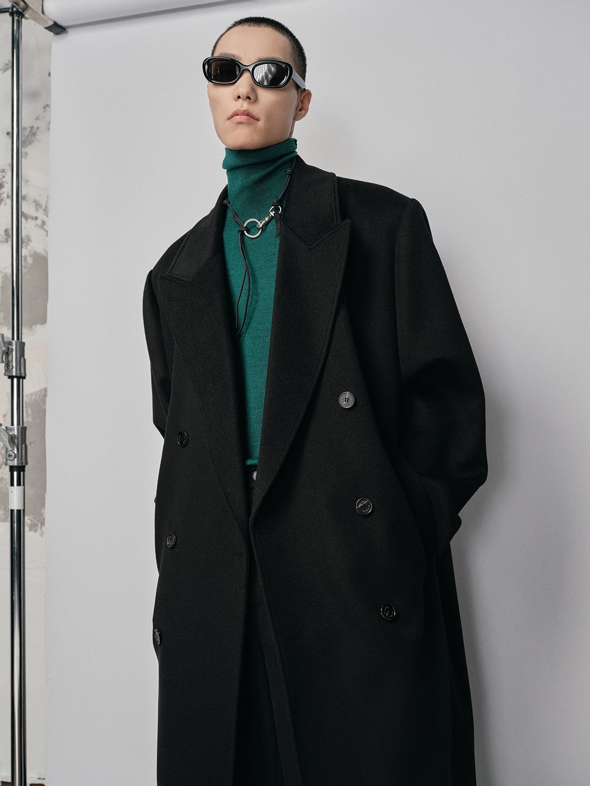 Wide-Shoulder Structured Single-Faced Wool Coat