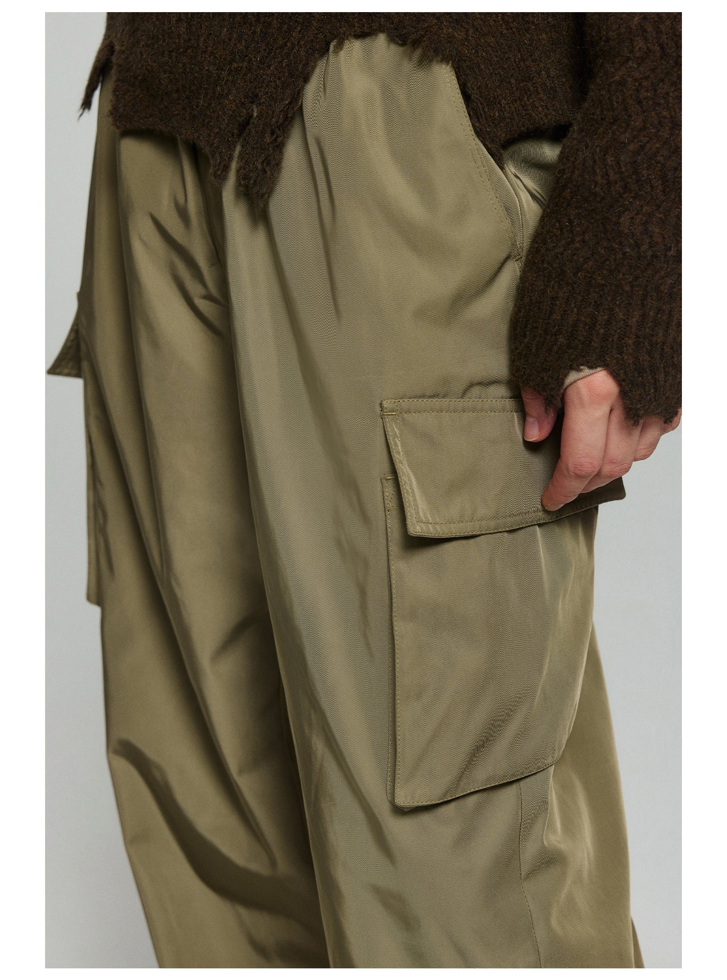 Adjustable Cuffs Nylon Cargo Pants