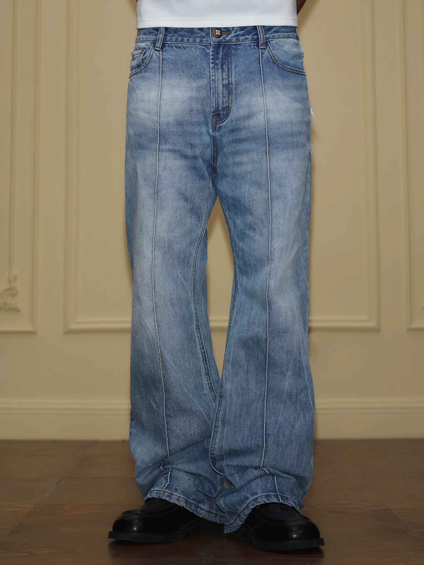 Contrast Patch Pocket Wide Leg Jeans