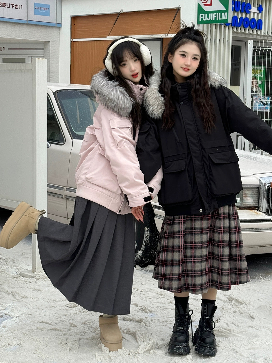 Detachable Faux Fur Hood Trimmed Puffer Jackets