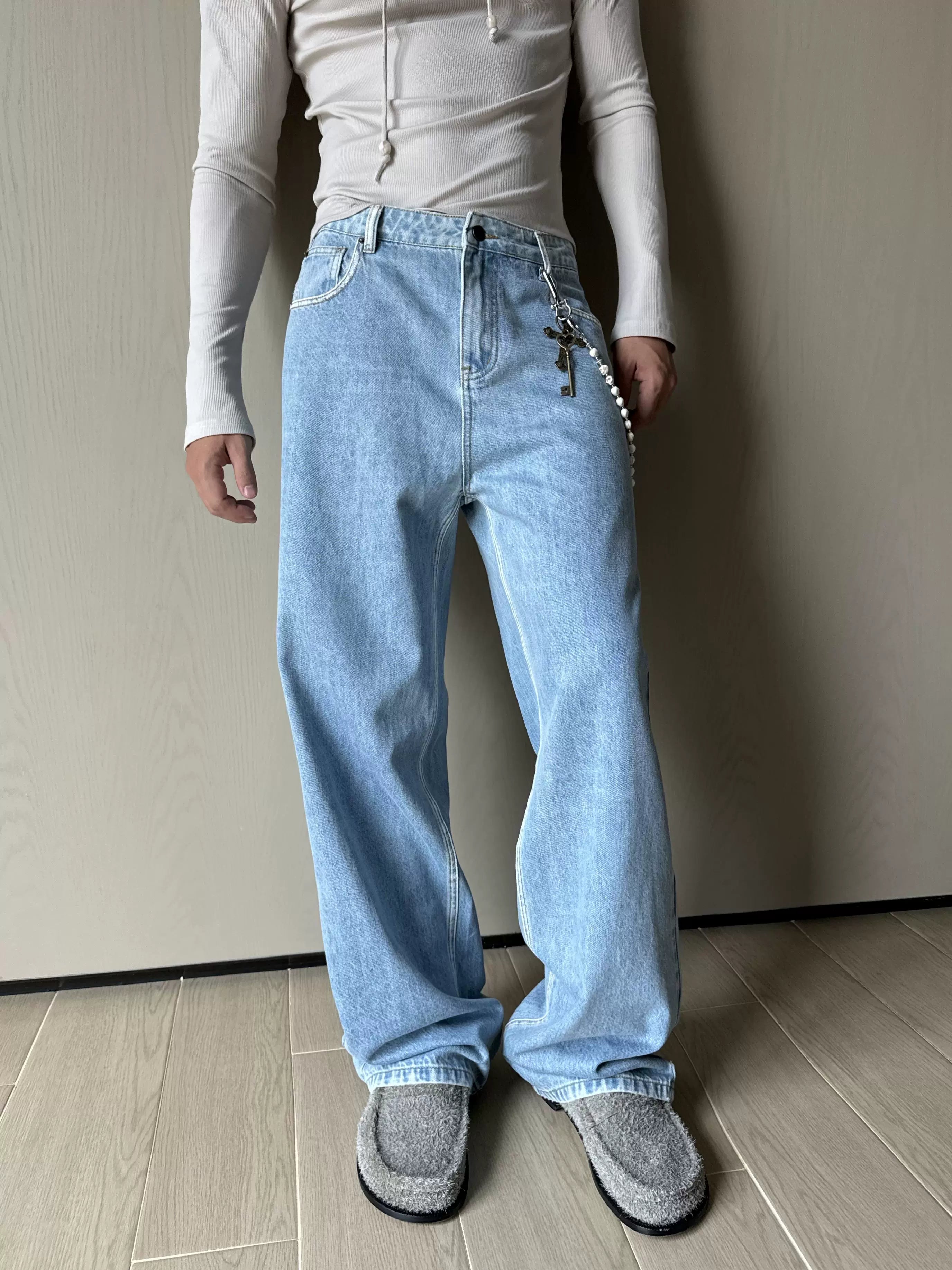 Vintage Light Wash Wide Leg Jeans