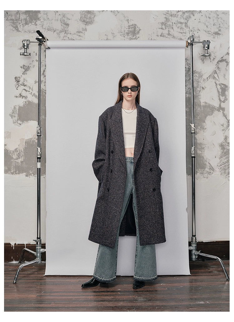 Wide-Shoulder Structured Single-Faced Wool Coat