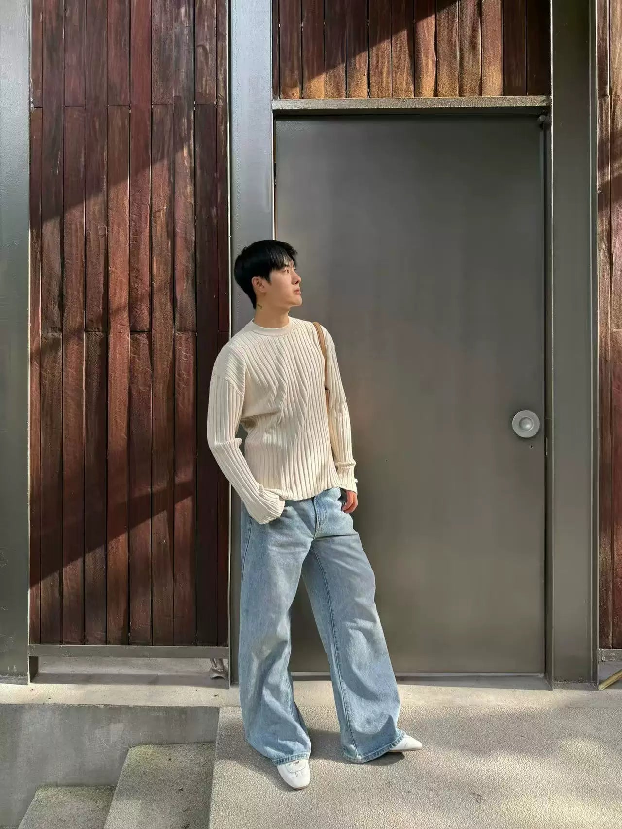 Sunwashed Ease Wide Denim