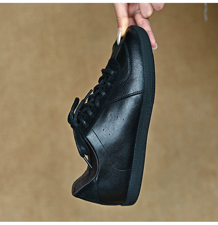 Midnight Urban Classic Sneakers